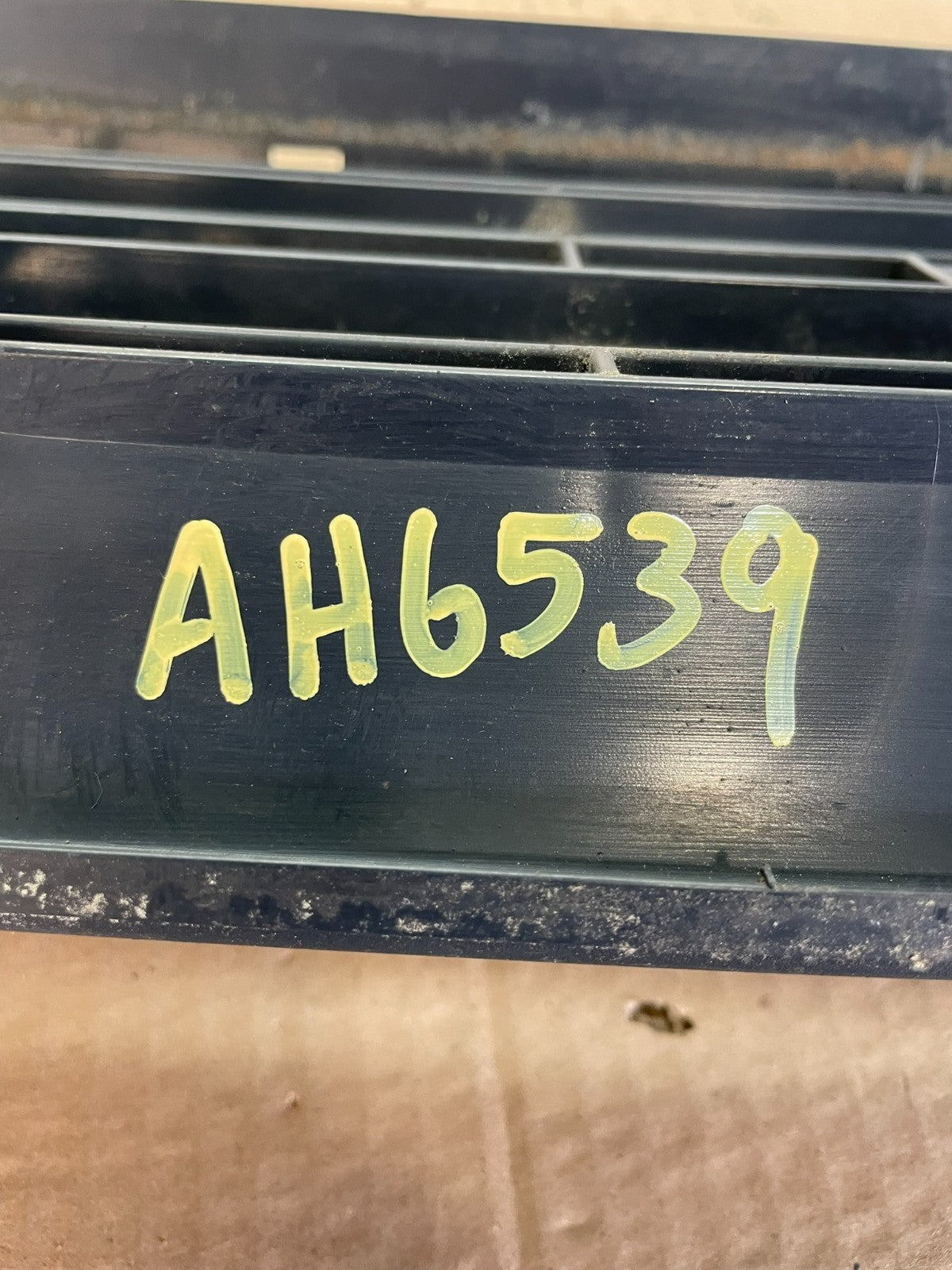2007 2008 Honda Element Front Upper Grill Grille AH6539 DG5