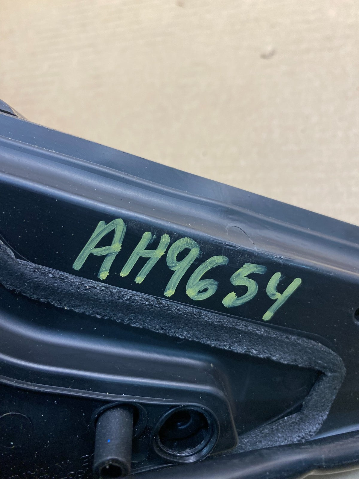 2015 to 2017 Toyota Camry Right Passenger RH Door View Mirror AH9654 DW12