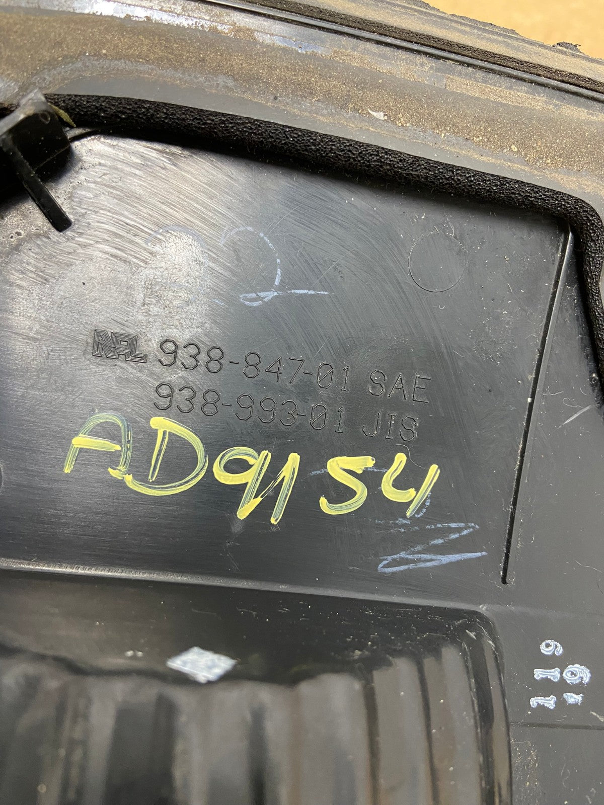 2000 2001 2002 Lincoln Ls Left Driver LH Side Inner Tail Light AD9154 LK6