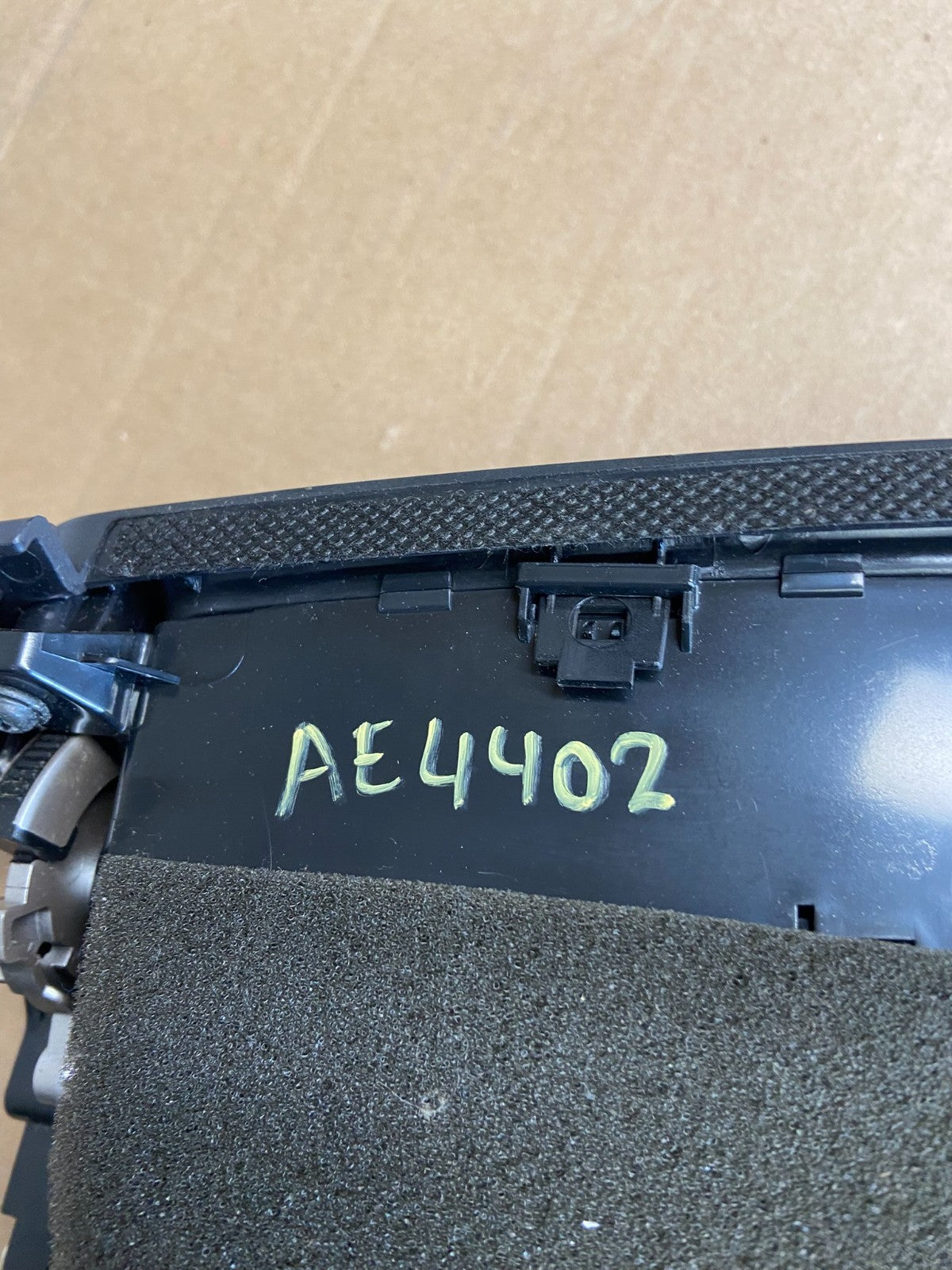 2009-2011 Toyota Corolla Center Dashboard AC HVAC Heater Air Vent Trim AE4402 DG5