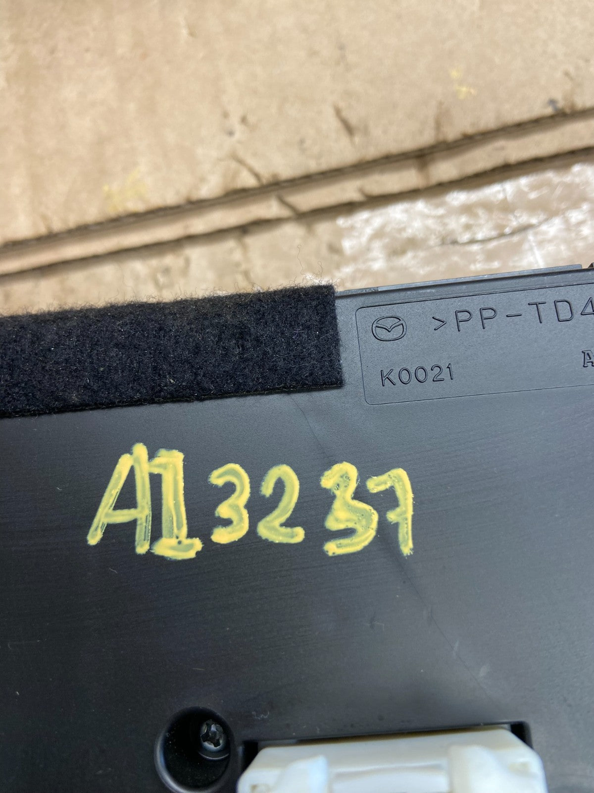 2010 - 2015 Mazda CX-9 Radio Dash Trim Bezel W/Vent AC Climate Control ai3237 DG5