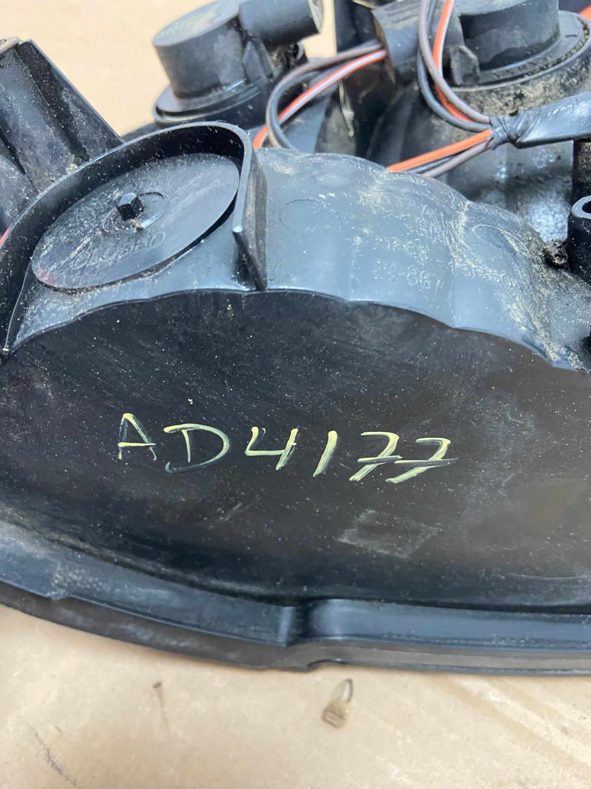 1999-2004 Ford Mustang Right Passenger Rh Side Tail Light AD4177 LK7