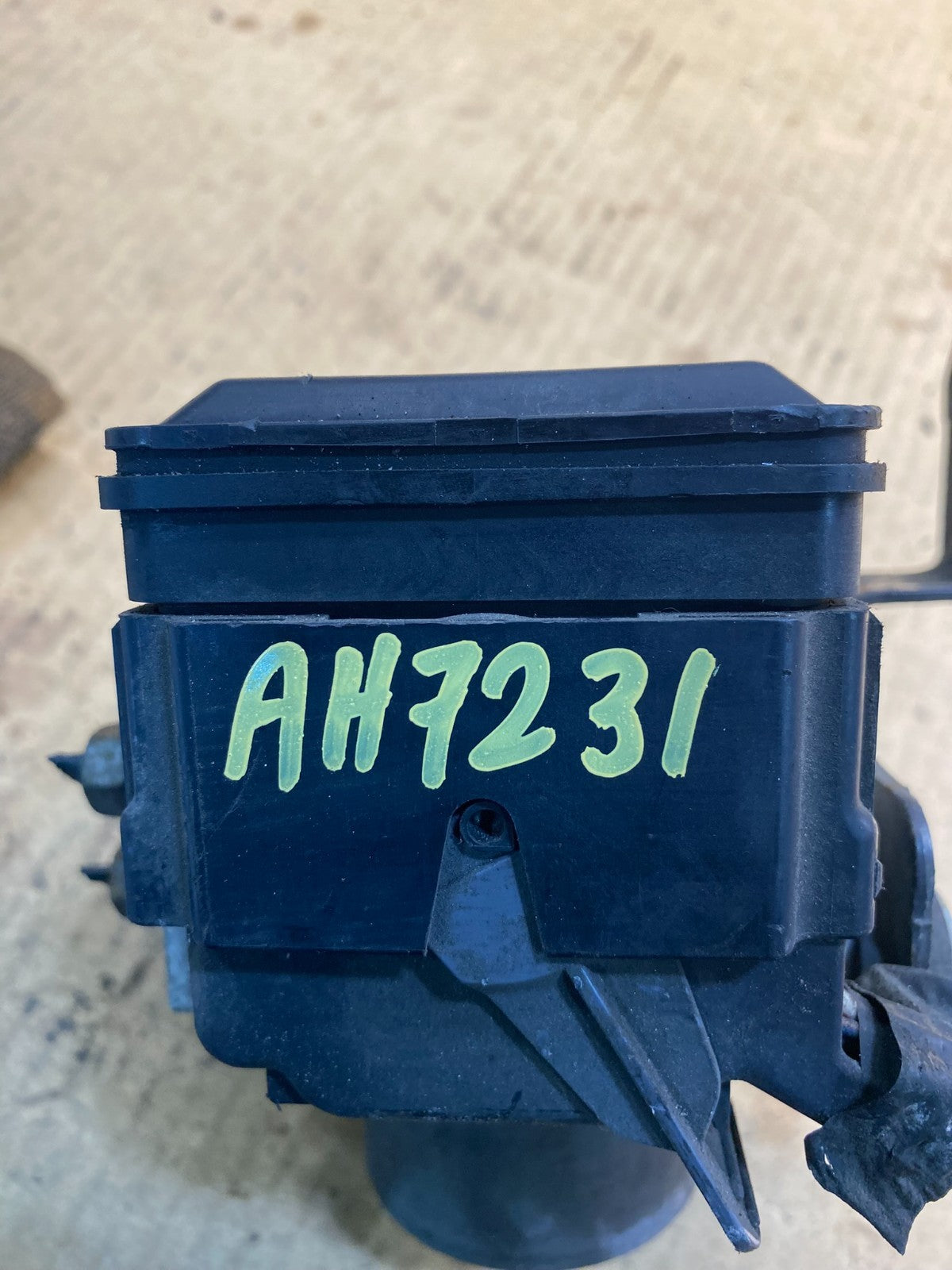 2014 2015 Ford E350 E450 Van ABS Anti Lock Brake Pump Module AH7231 DG7