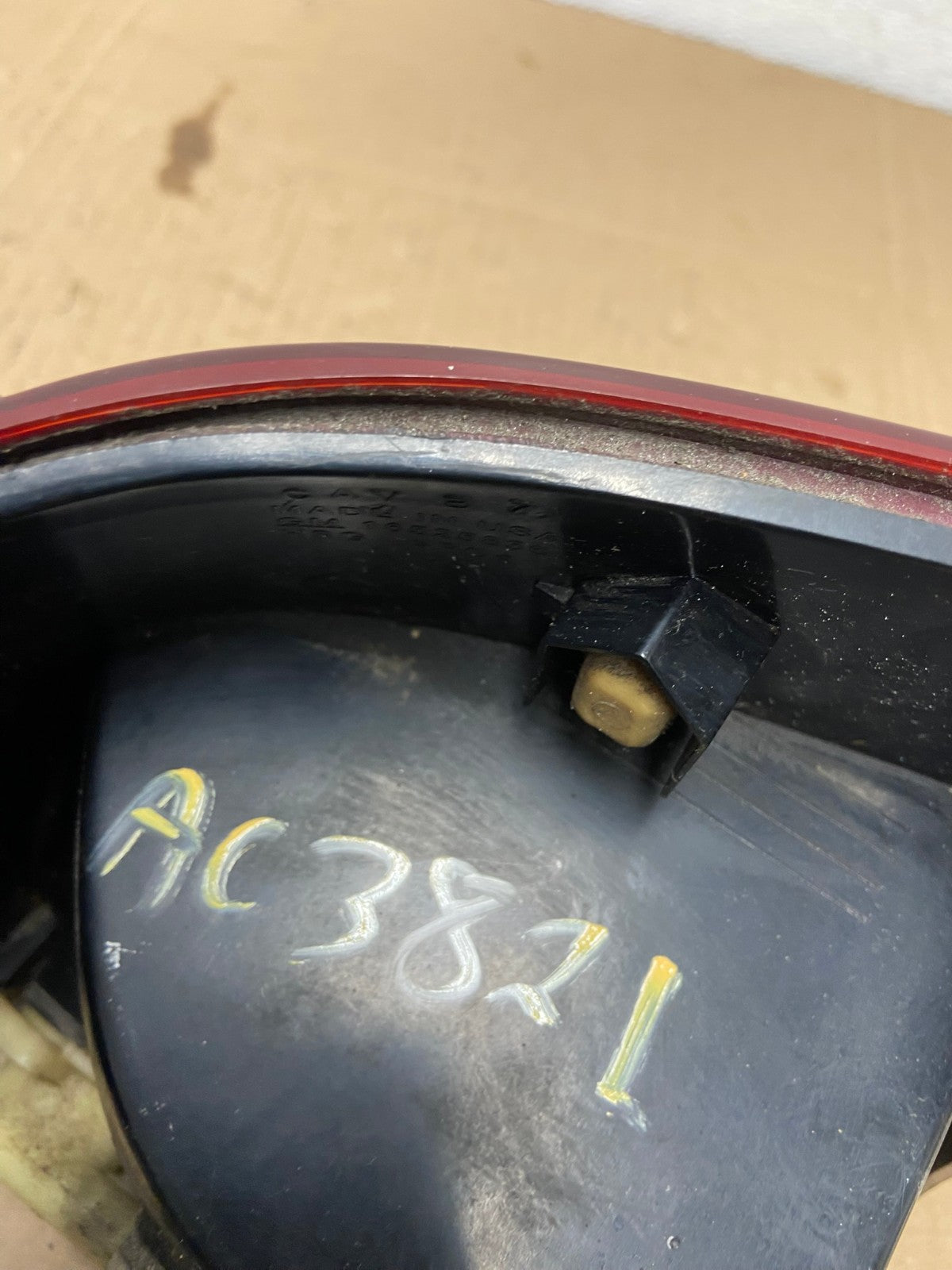 2000-2002 Saturn SL S-Series Right Passenger RH Side Tail Light OEM AC3821 LK5