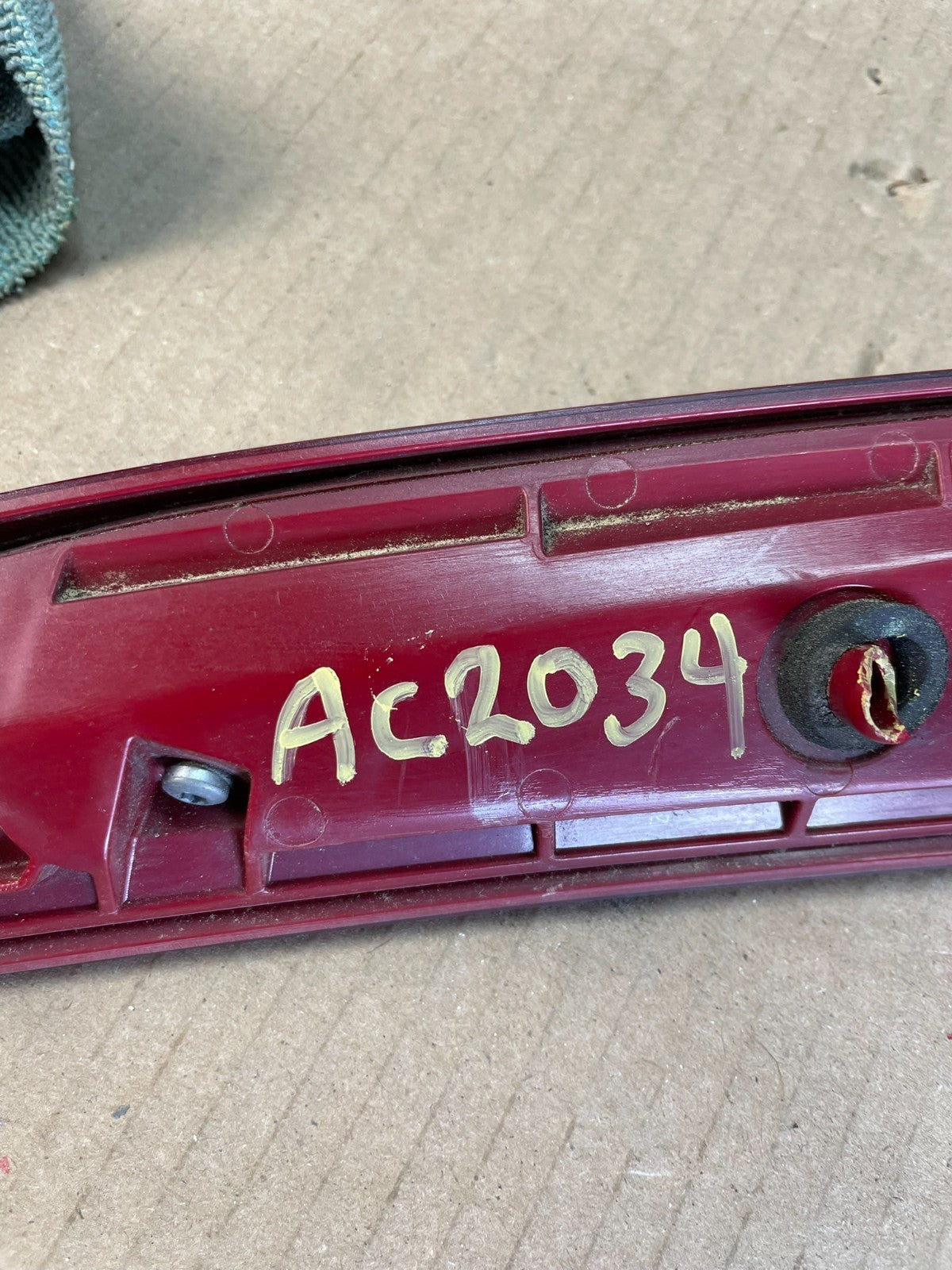 2013 to 2017 Cadillac XTS LED Third 3rd Center Tail Trunk Light AC20347