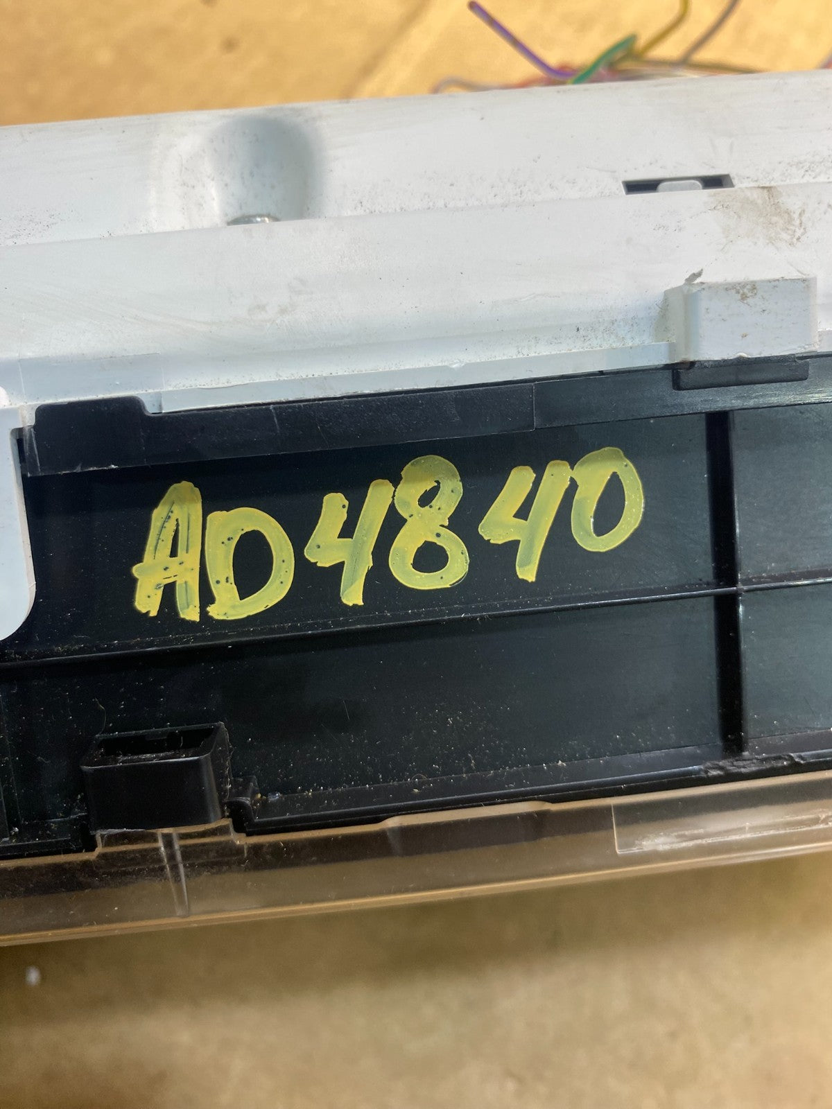 2004 2005 Toyota Sienna Speedometer Cluster Gauge AD4840 DG7