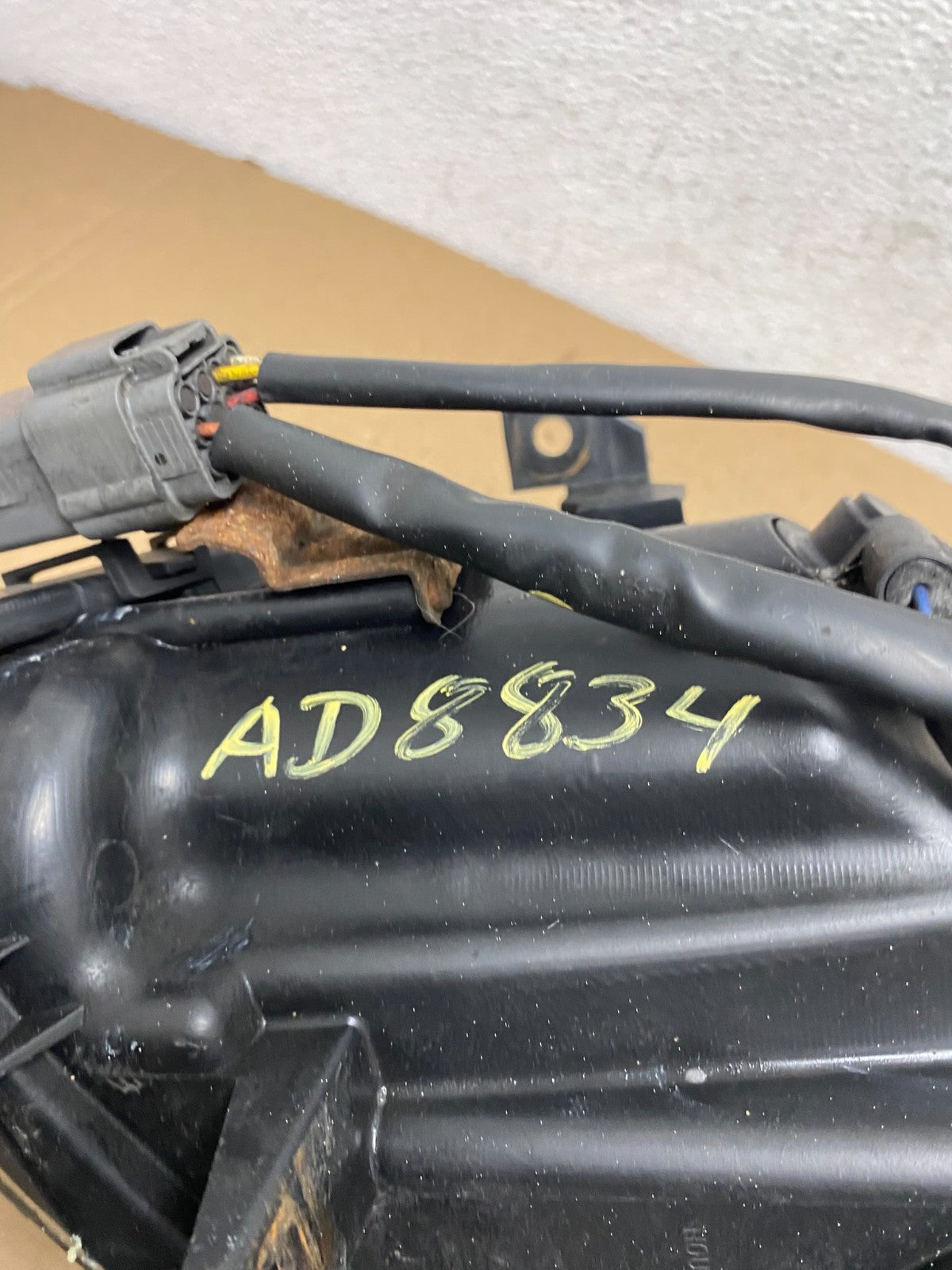 2007 2008 Nissan Maxima Right Passenger RH Headlight Xenon AD8834 DW9
