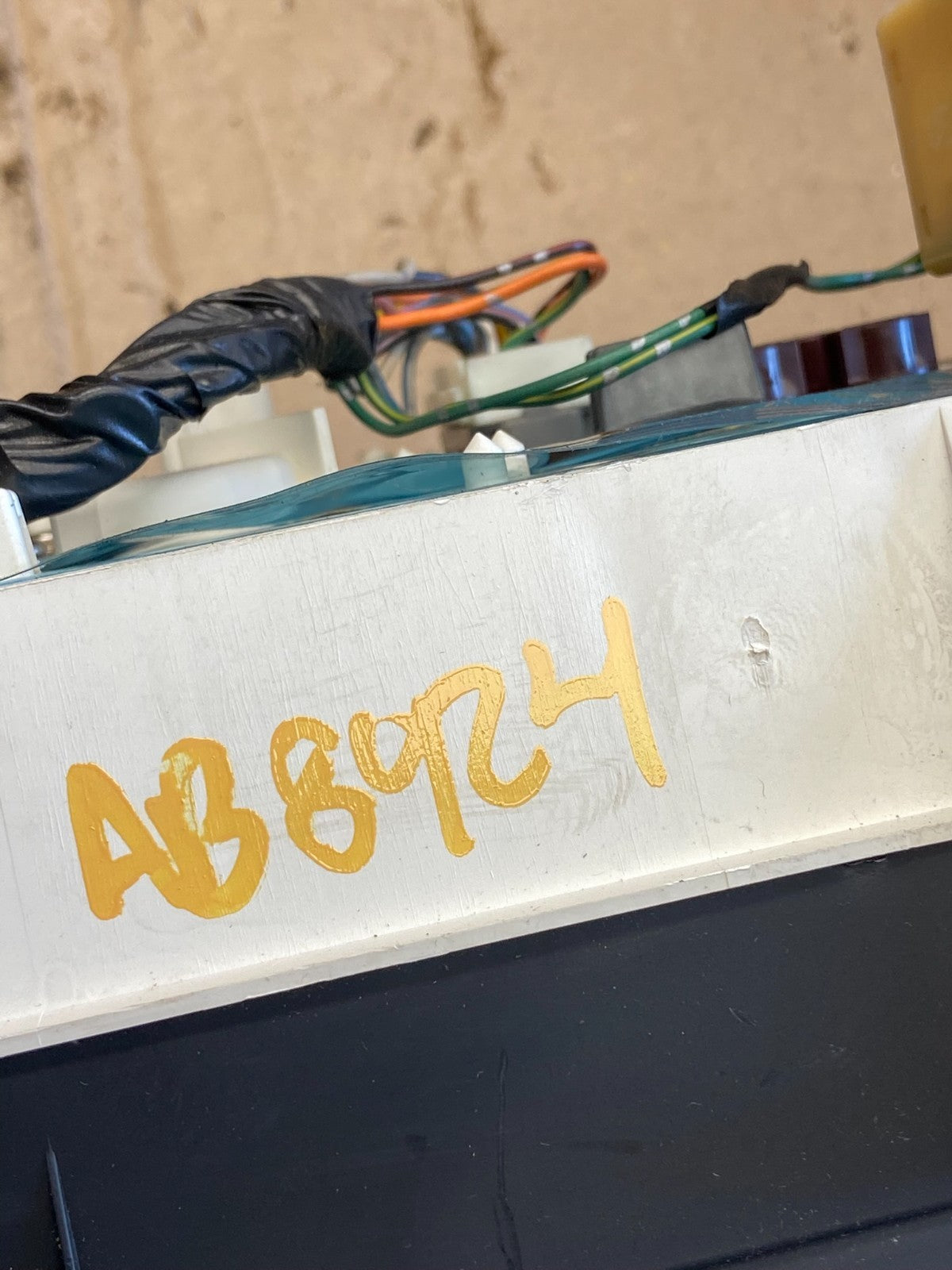 1998 to 2001 Infiniti QX4 Speedometer Instrument Cluster AB89247