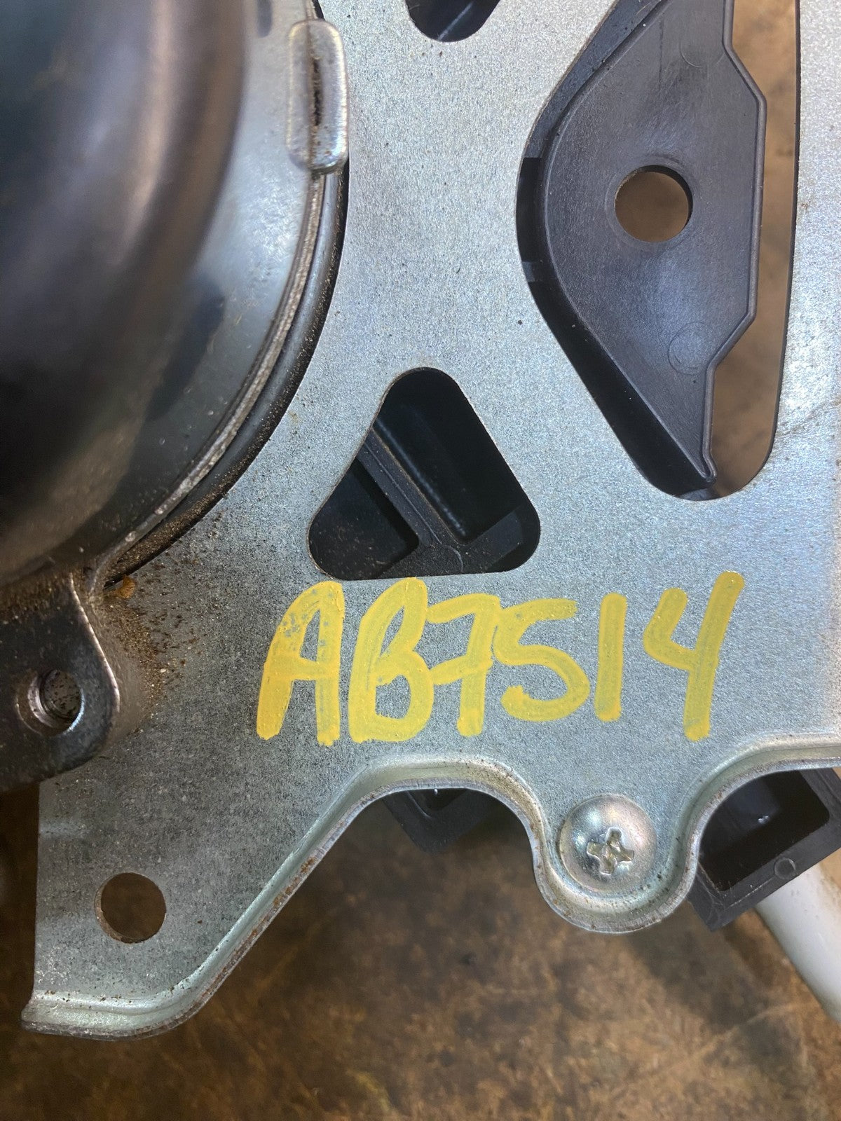 2005 - 2010 Honda Odyssey Rear Right Sliding Door Lock Actuator Motor AB7514 DG6
