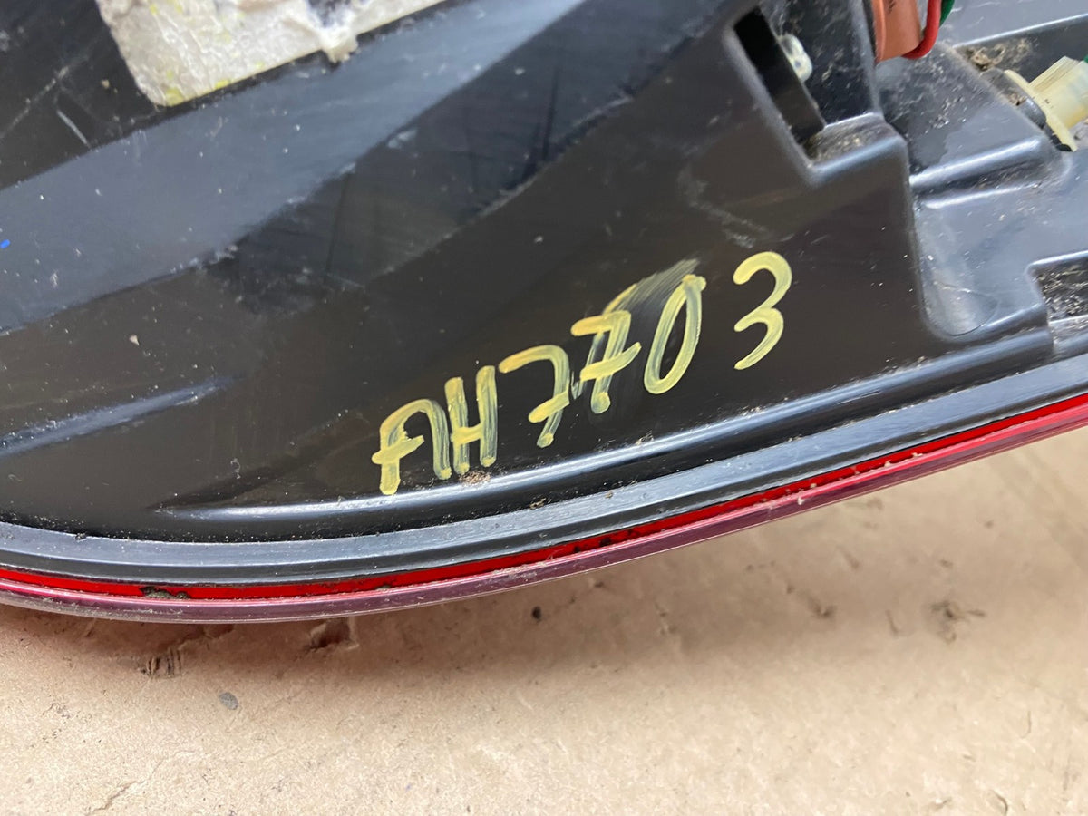 2014 2015 2016 Hyundai Elantra Sedan Left Driver LH Tail Light AH7703 LK7