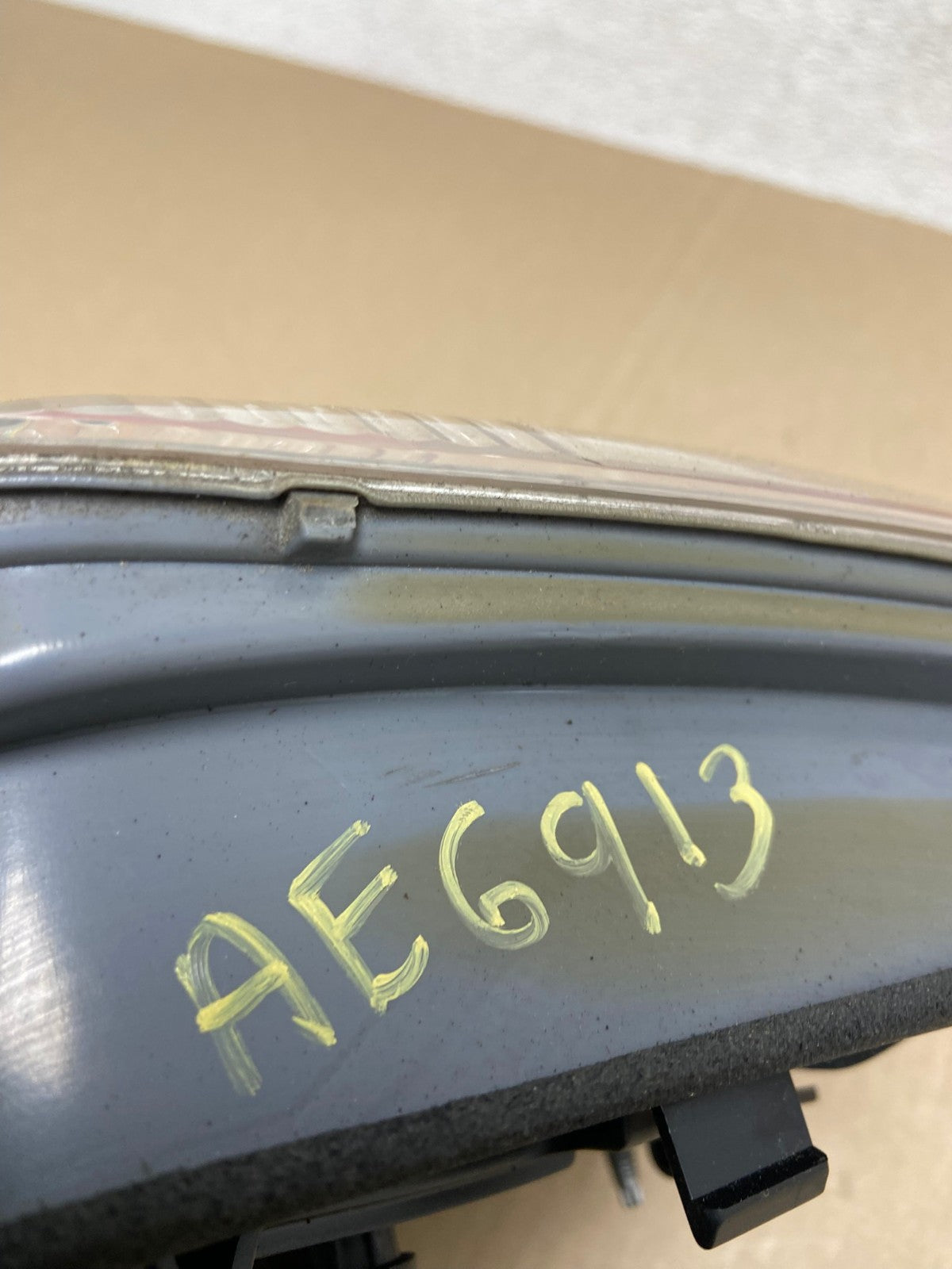 2007 to 2012 GMC Acadia Right Passenger Rh Hatch Tail Light Inner AE6913 LK6