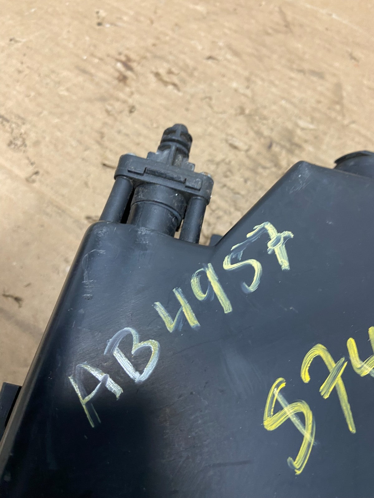 1995 to 2000 Dodge Stratus Right Passenger Halogen Headlight Oem AB4957 DW10