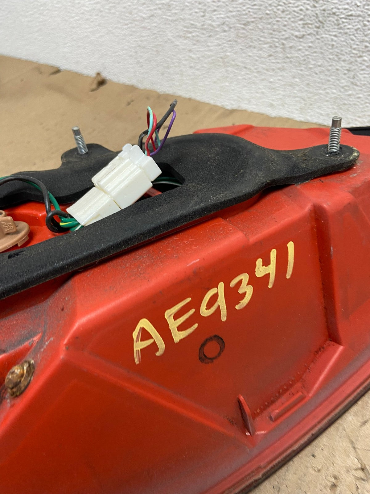 2007 to 2013 Infiniti G35 G37 Sedan Right Passenger Rh Tail Light AE9341 LK6