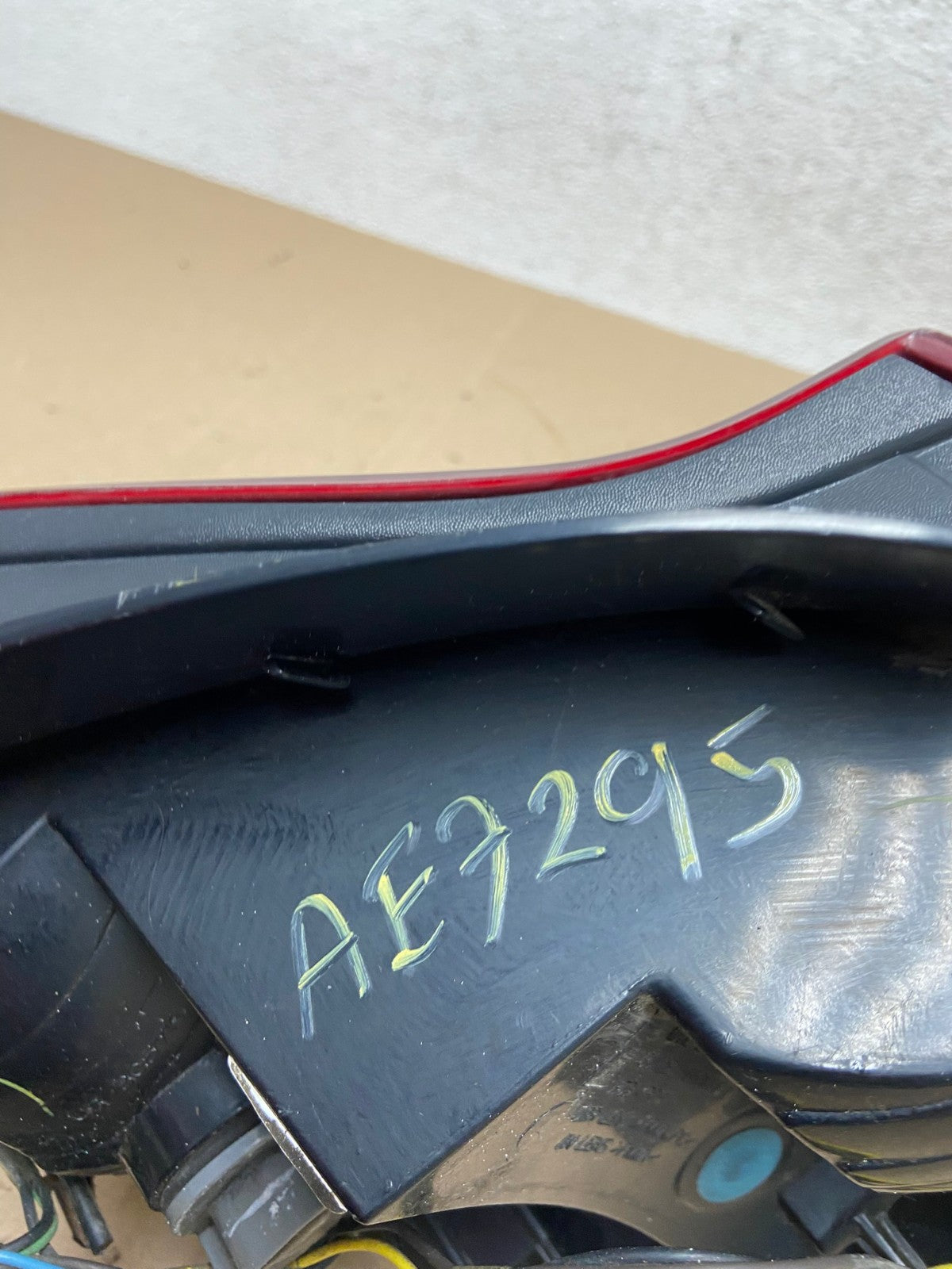 2003-2007 Saturn Ion Left Driver LH Side Tail Light Tail Light AE7295 LK6