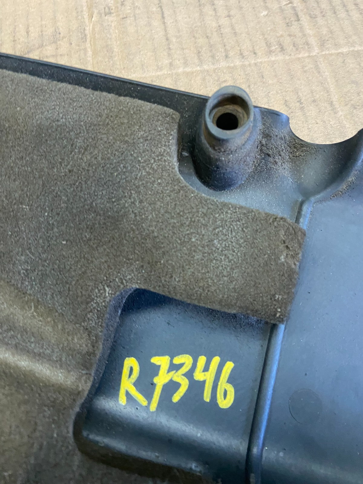 2004 2005 2006 Chrysler Pacifica 3.5L Engine Cover Motor R7346 DG9
