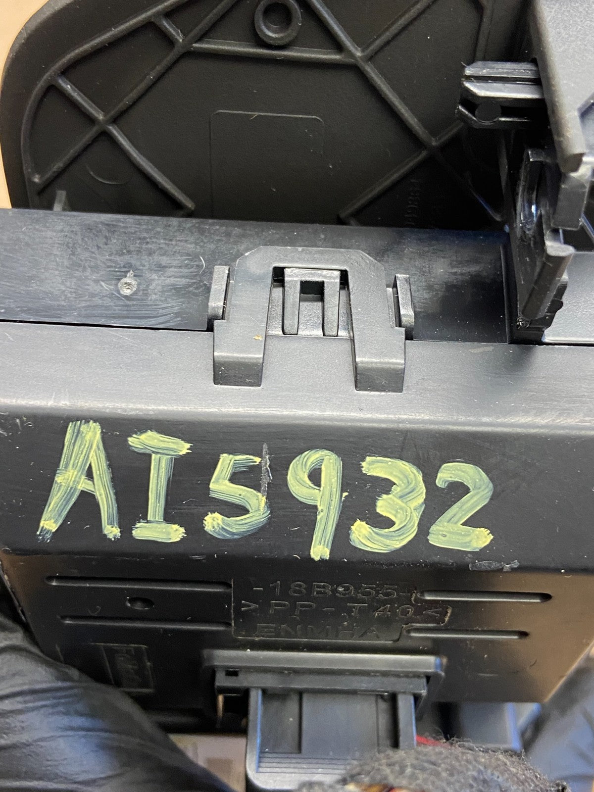 2013 2016 Ford Escape Radio Receiver Screen Display AI5932 DG5