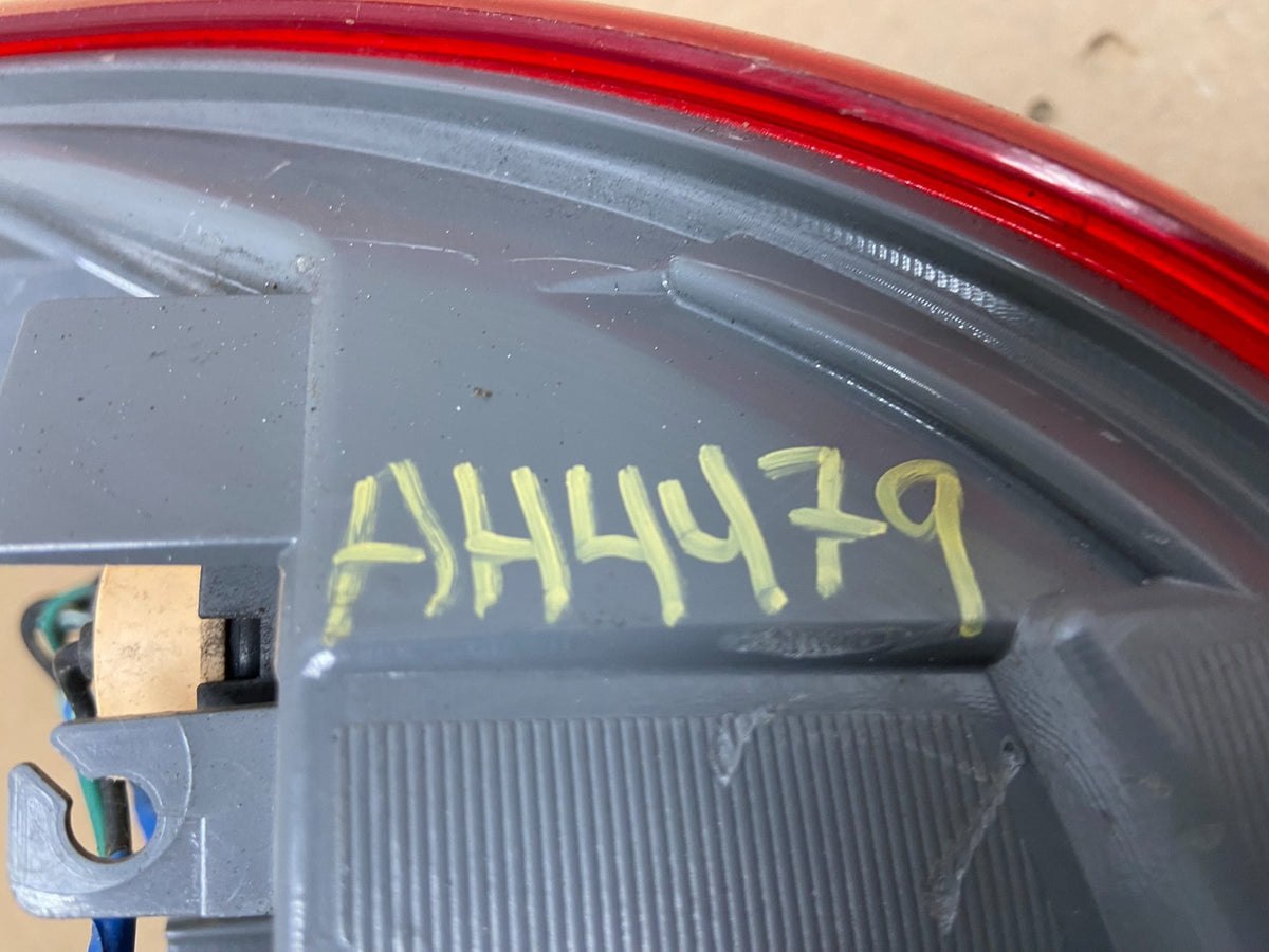 2011 to 2017 Nissan Quest Left Passenger LH Side Tail Light AH4479 DW6