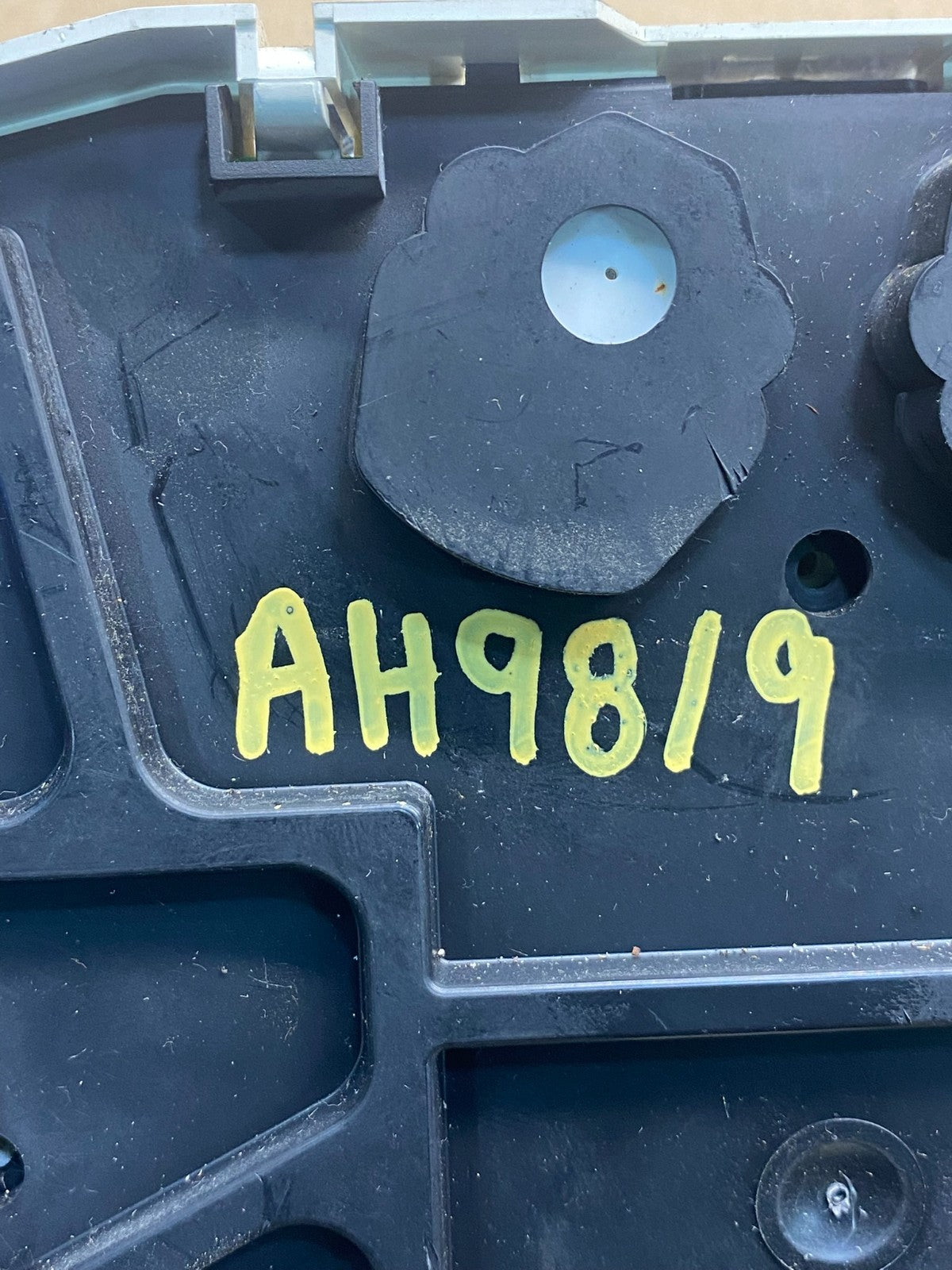 2011 to 2013 Ford Transit Connect Speedometer Gauge Cluster ah9819 DG6