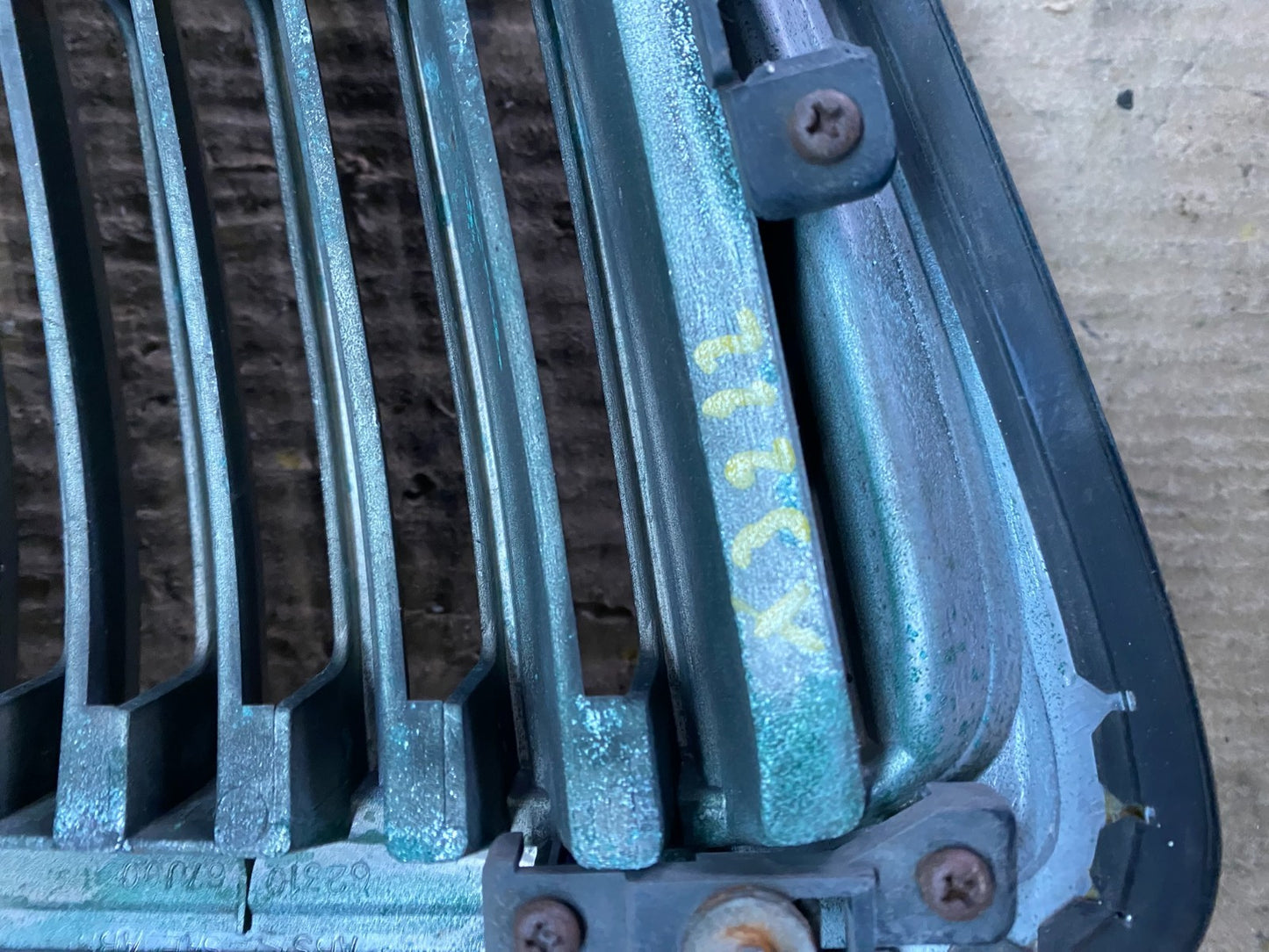 1993 to 1996 Infiniti Q45 Front Grille Grill X3222 DG8