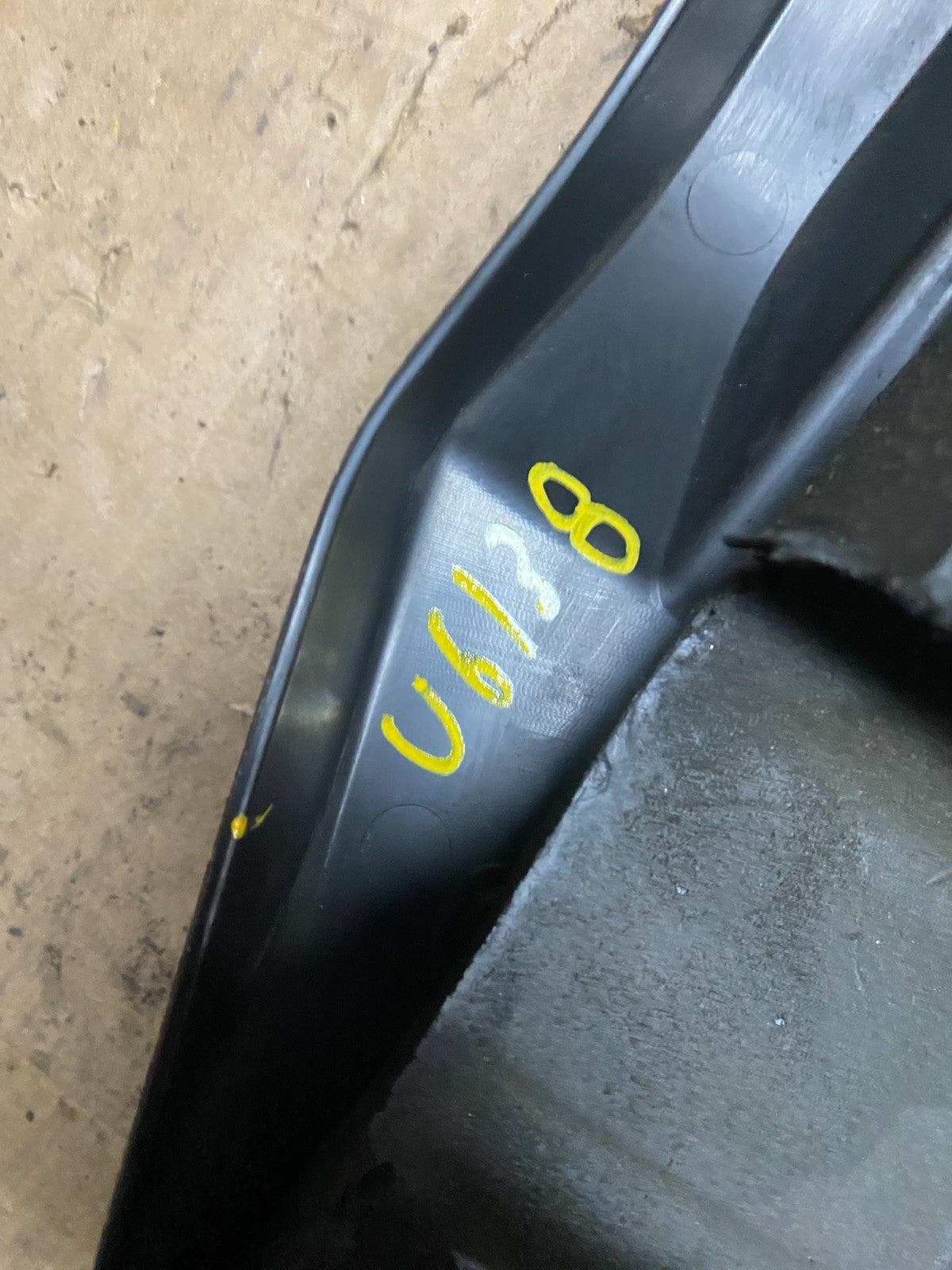 2012 to 2014 Chrysler 200 Engine Cover Top Lid Cover U6138 DG9