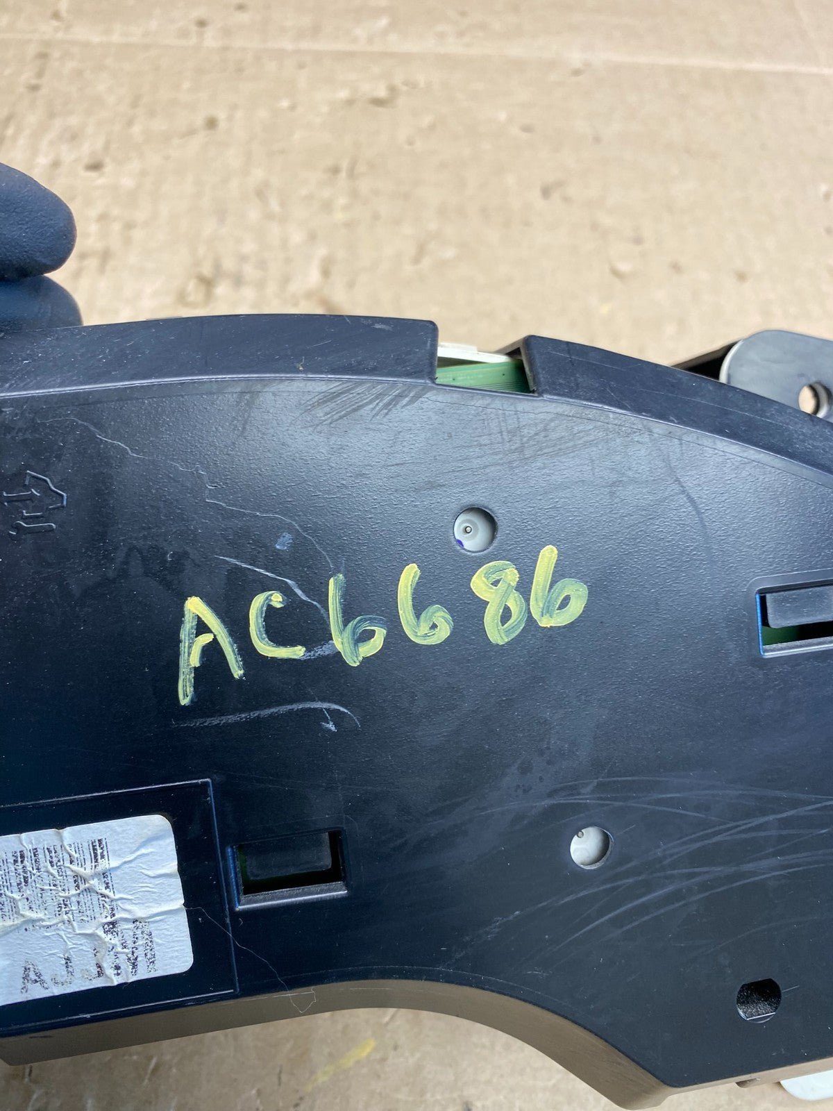 2013 to 2017 Chevrolet Express Speedometer Cluster Gauge AC6686 DG7