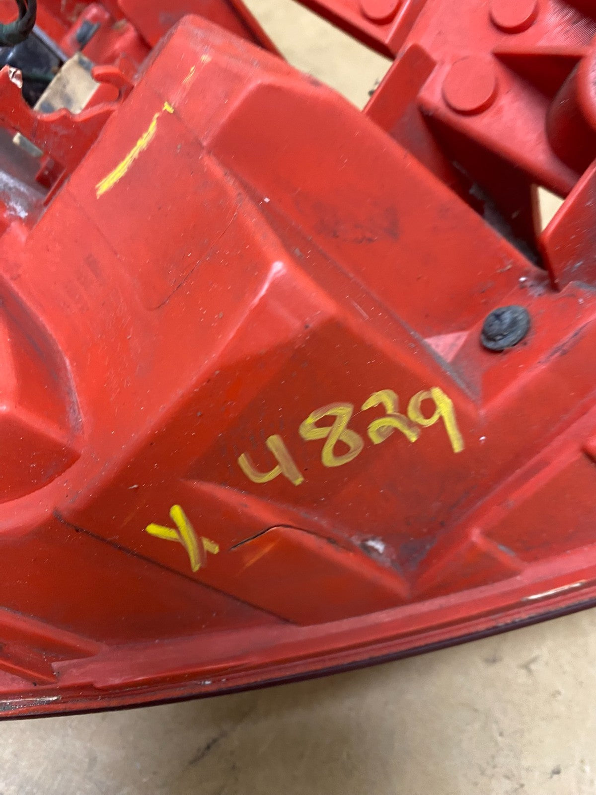 2009 2010 Nissan Murano Right Passenger Rh Side Tail Light Oem X4829 DW8