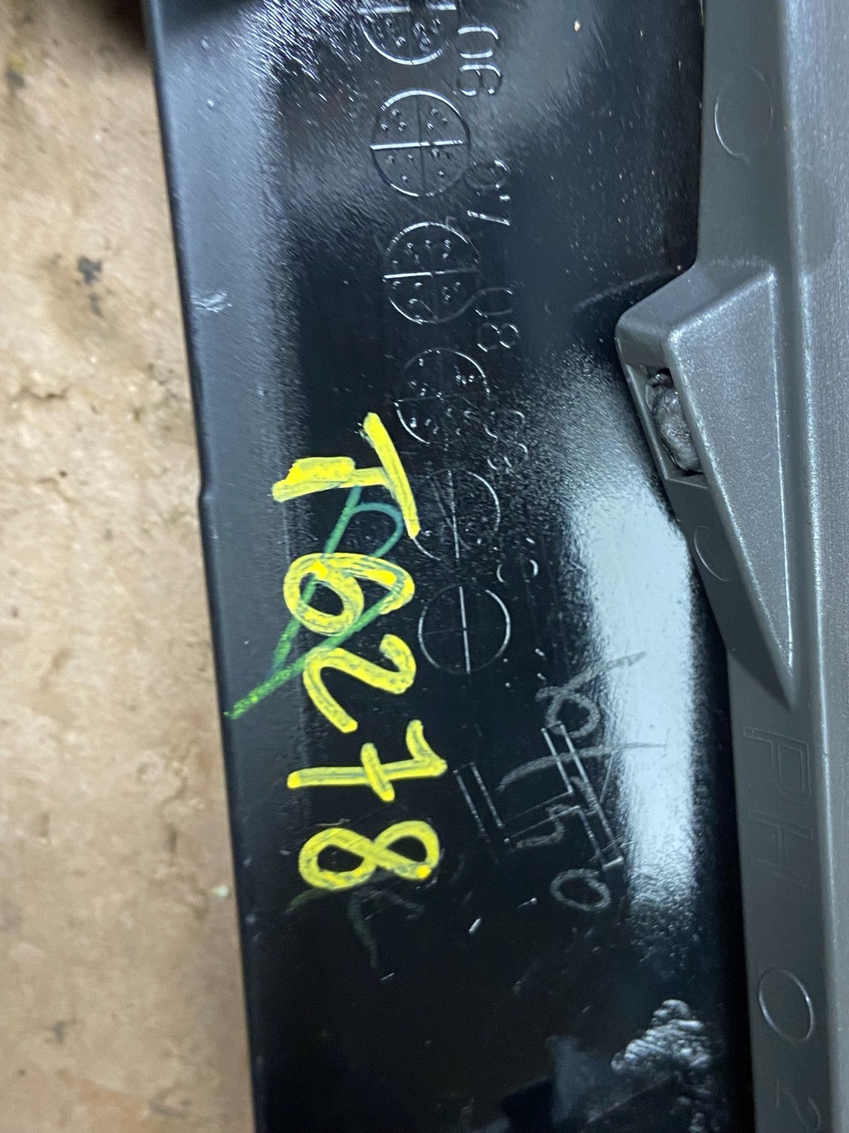 2007 - 2009 Mazda CX9 Center Dash Right Passenger Moulding Trim T6278 DG5