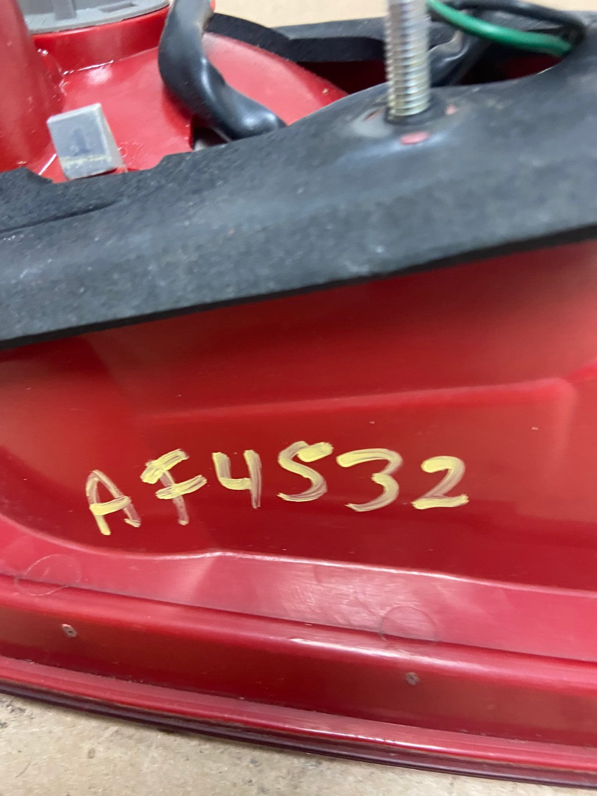 2007 2008 2009 Hyundai Santa Fe Right Passenger Tail Light Inner AF4532 LK6