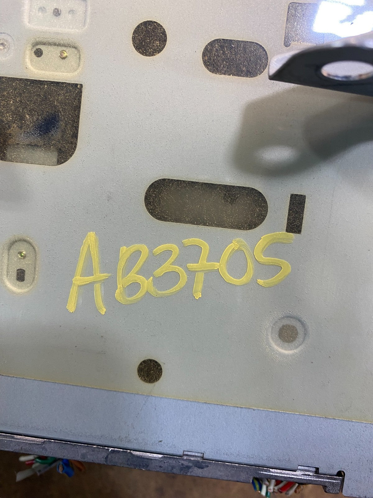 2002 to 2003 Lexus ES330 Es300 Radio Screen Receiver CD Air Vent OEM AB3705 DG7