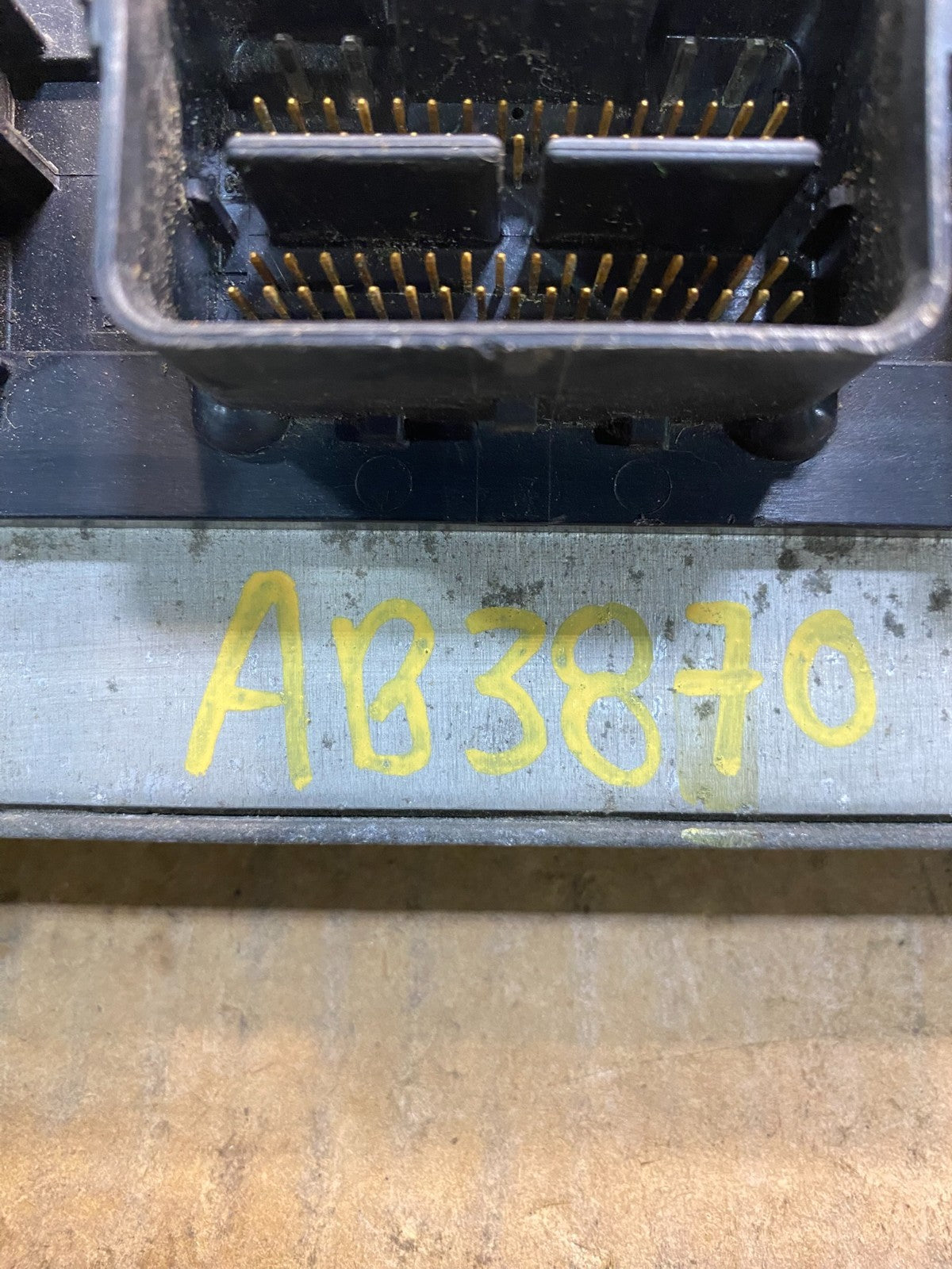 2006 Lincoln Navigator 5.4L Engine Control Unit ECU ab3870 DG3