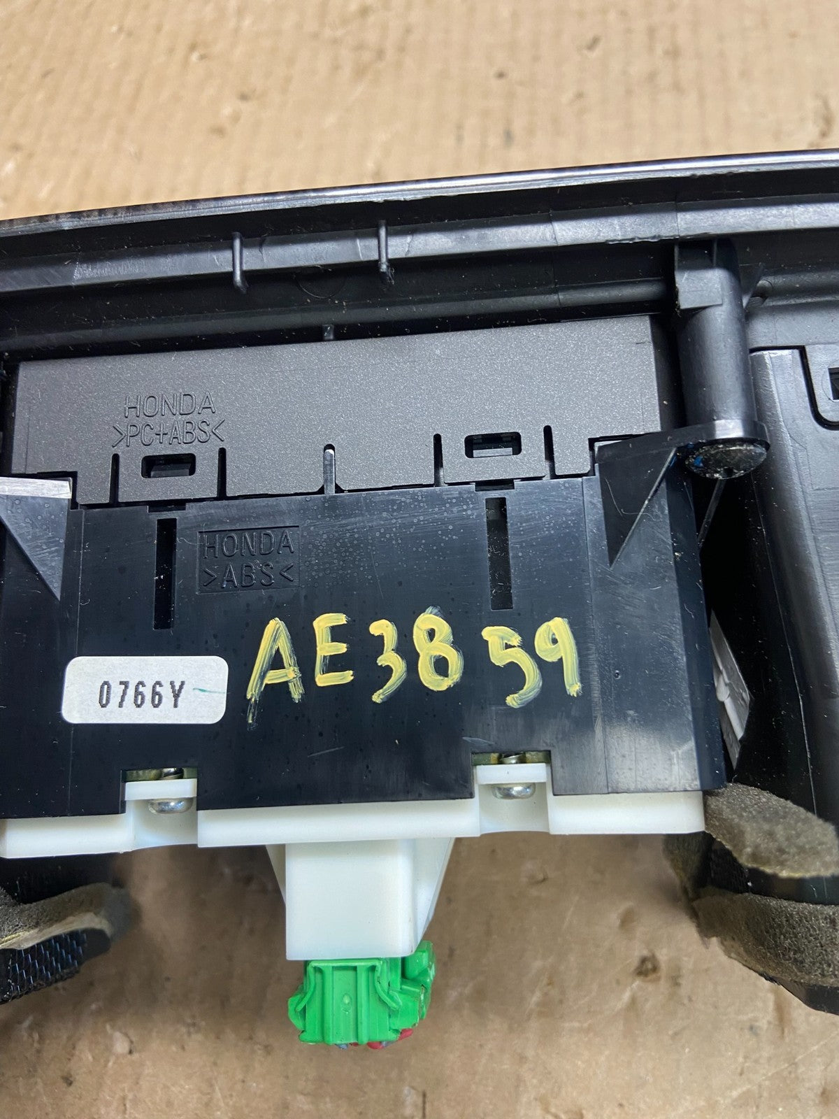 2001 - 2006 Acura Mdx Center Ac Heater Climate Control Radio Bezel AE3859 DG6