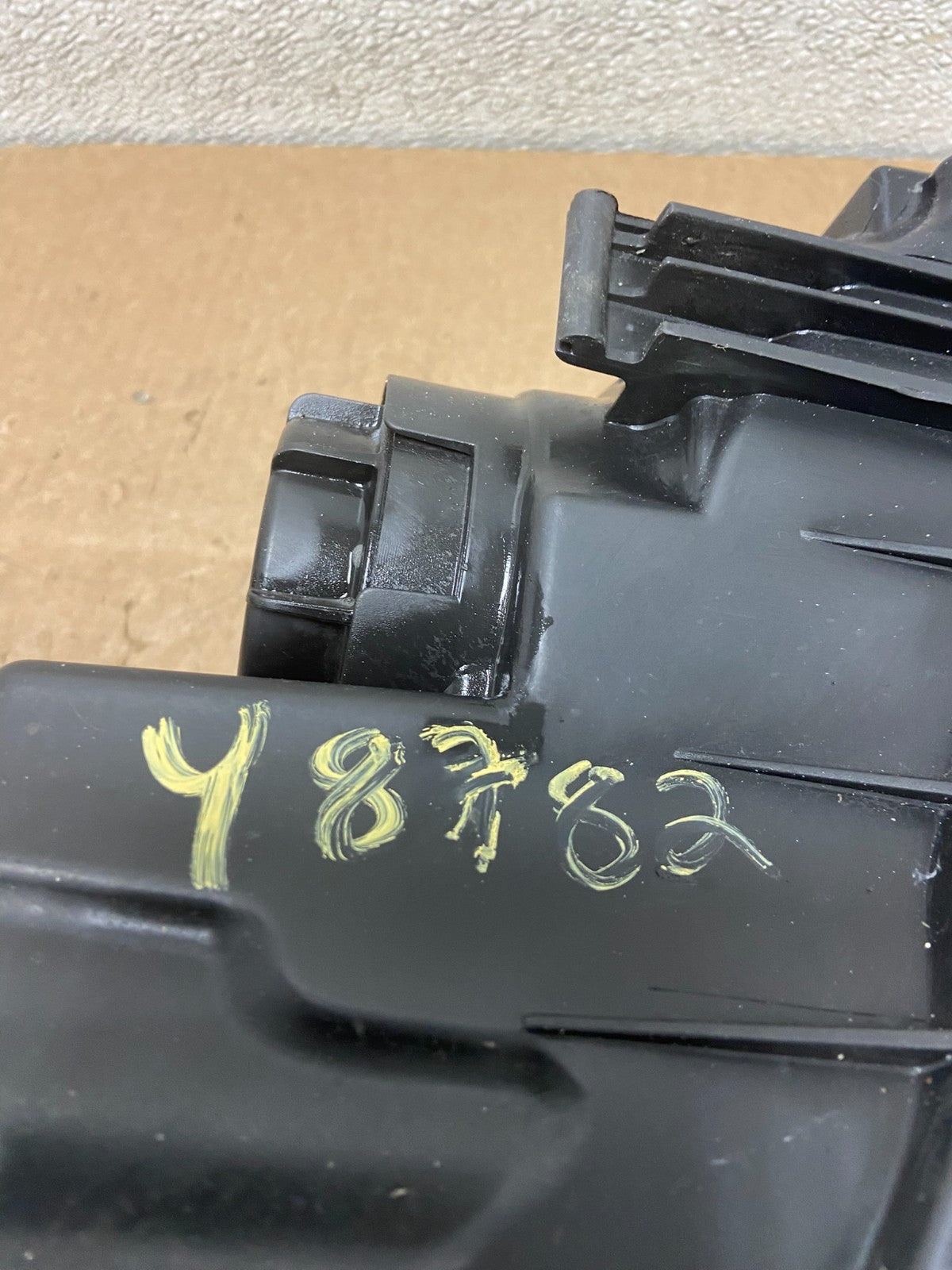 2010 2011 2012 Kia Forte Left Driver Side Headlight Halogen Oem Y8782 DW9