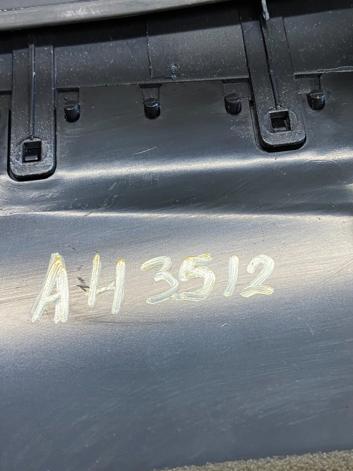 2004 to 2005 Toyota Rav4 Center Console Dash Radio Bezel Air Vent Trim AH3512 DG5