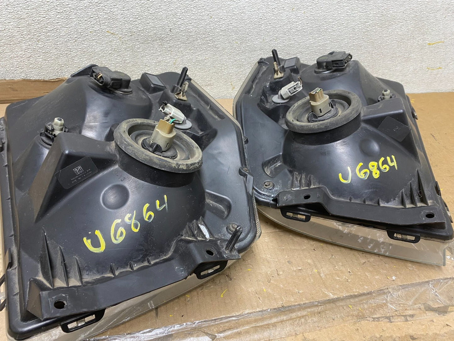 2008-2014 Ford Econoline E150 E250 E350 Left+Right Headlights U6864 DW13