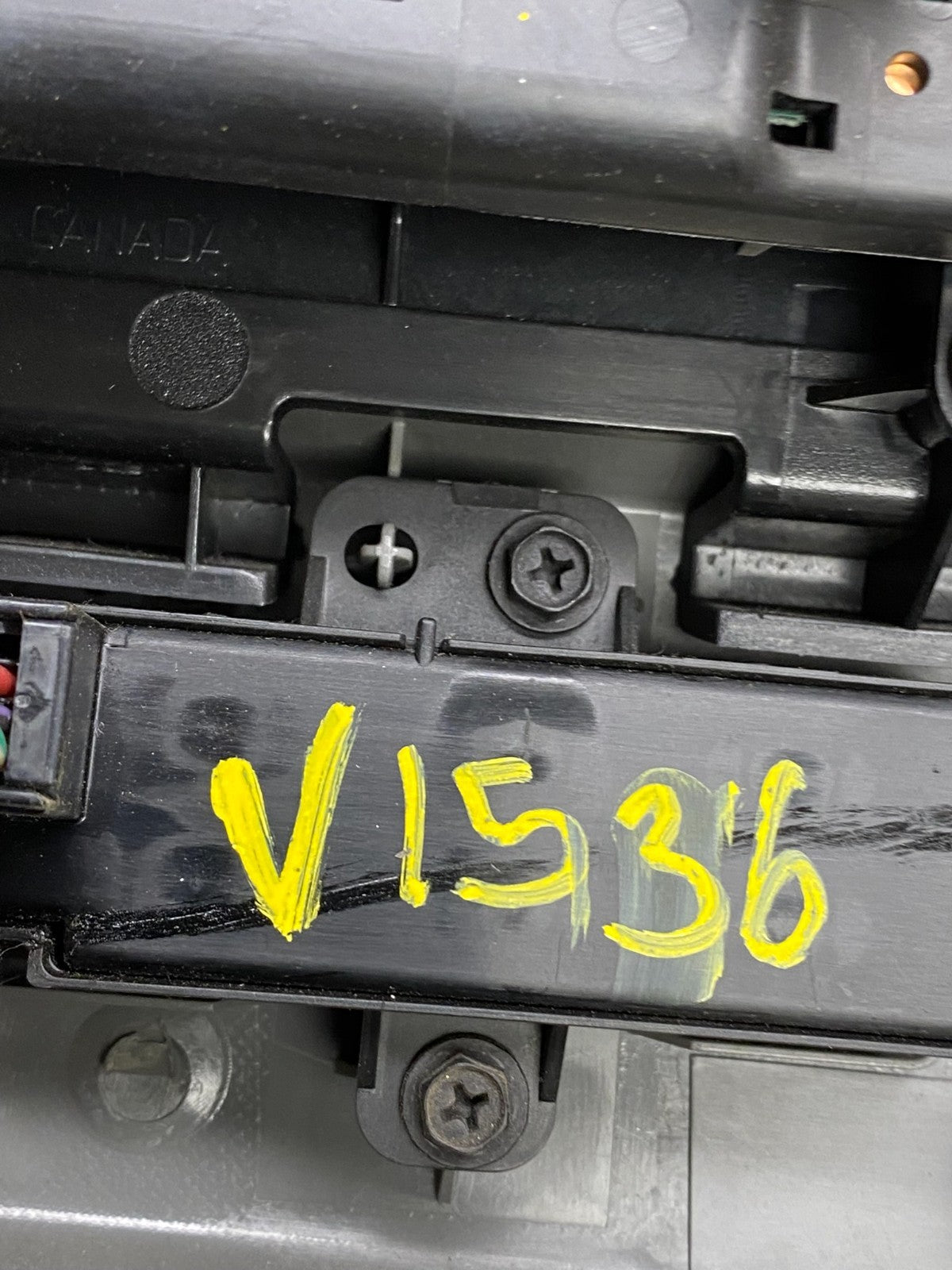 2008 to 2012 Jeep Liberty Dash Climate Temperature Control Radio Bezel V1536 DG7