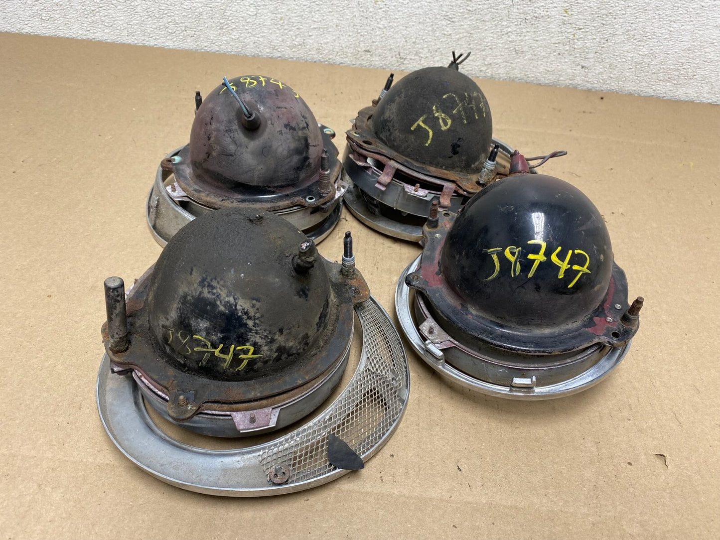 1975 to 1979 Jaguar XJ12 Right+Left Side Headlights J87479
