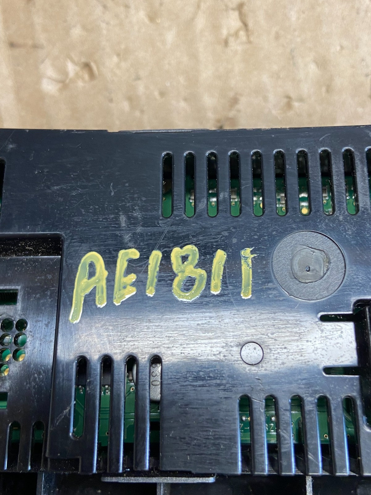 2010 - 2014 Subaru Outback Legacy A/C Heater Climate Control Unit AE1811 DG6
