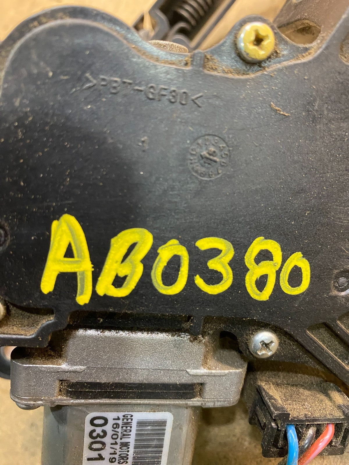 2009-2017 Chevrolet Traverse Rear Glass Windshield Wiper Motor AB0380 DG7