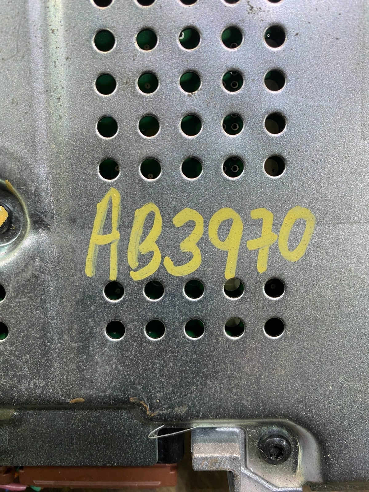 2009 to 2014 Nissan Maxima Radio Audio System Amplifier Module AMP AB3970 DG3