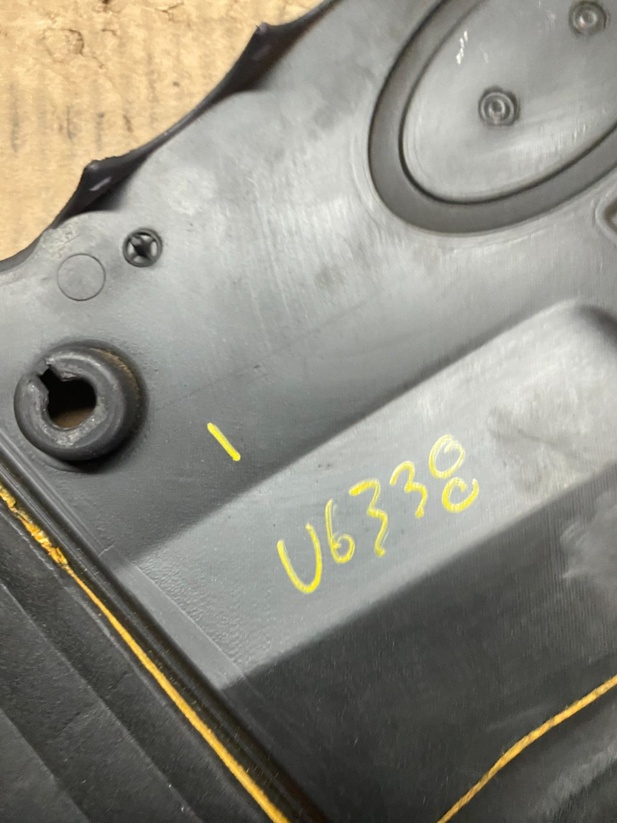 2001 to 2005 Hyundai XG350 V6 Engine Motor Cover U6338 DG9