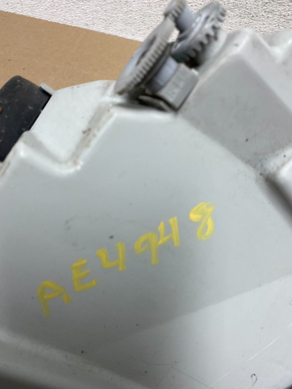 2000 - 2006 Honda Insight Left Driver LH Halogen Headlight AE4948 DG9