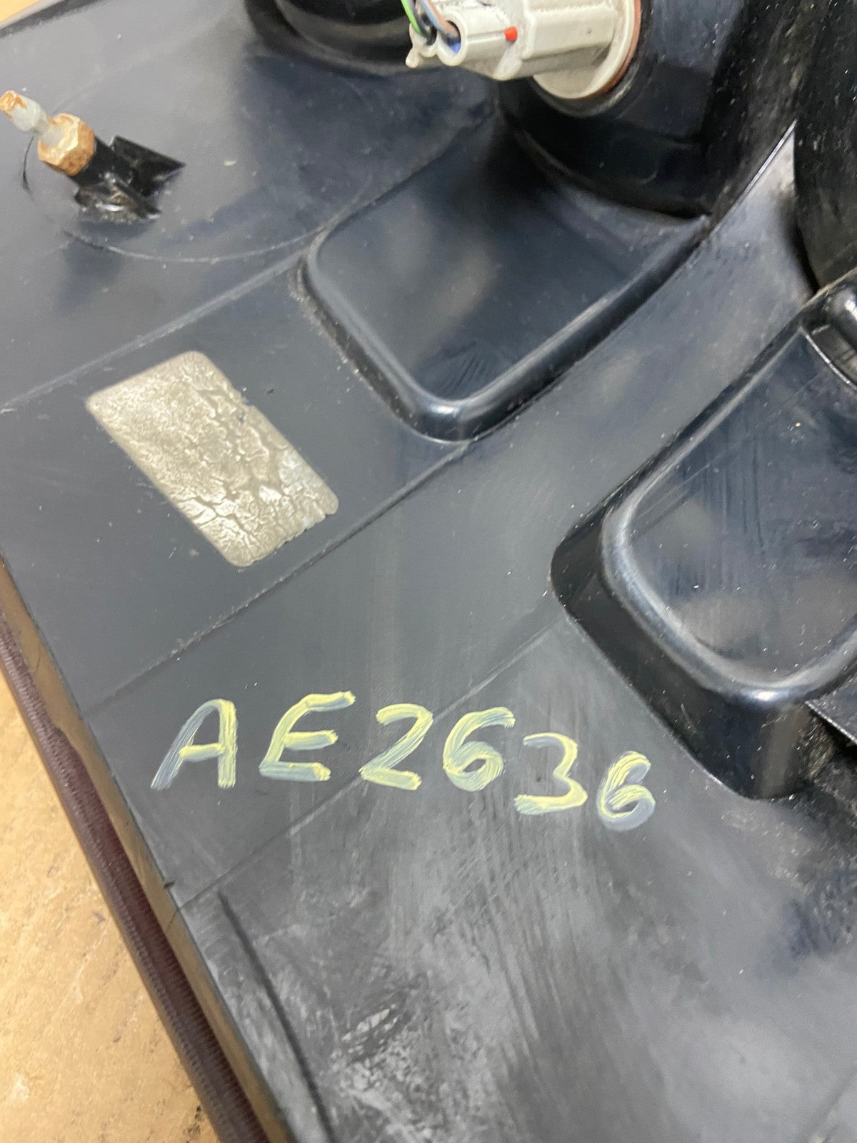 2006 to 2010 Ford Explorer Right Passenger Side Tail light AE2636 LK7