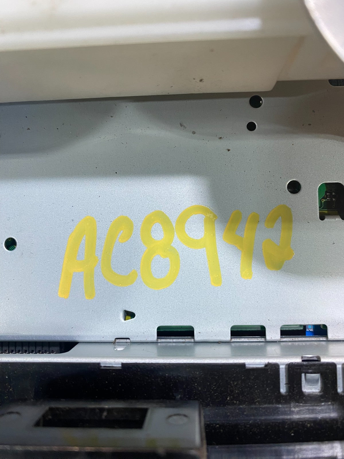 2012 - 2014 Nissan Maxima Radio Panel AM/FM AUX CD Player AC8942 DG7