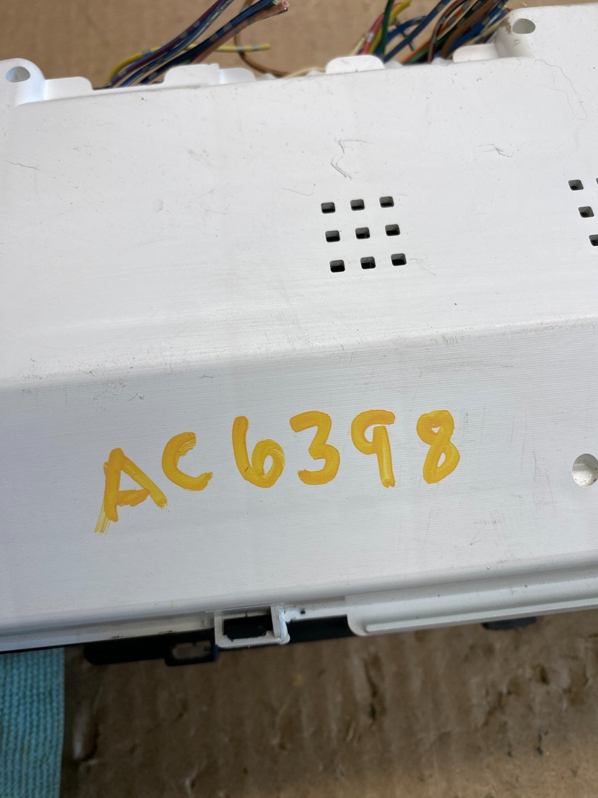 2000 to 2001 Toyota Avalon Cluster Gauge Speedometer ac6398 DG7