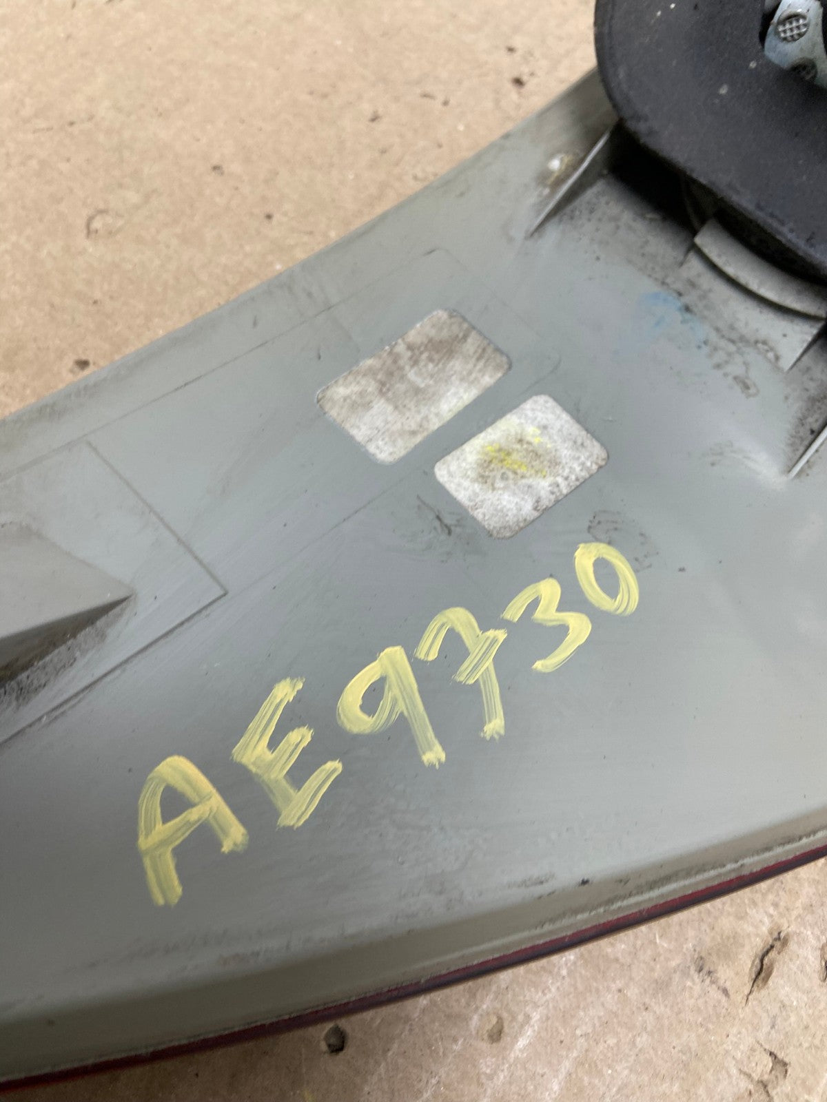 2006-2010 Mercedes W251 R-CLASS Right Passenger RH Side Tail Light AE9730 LK8