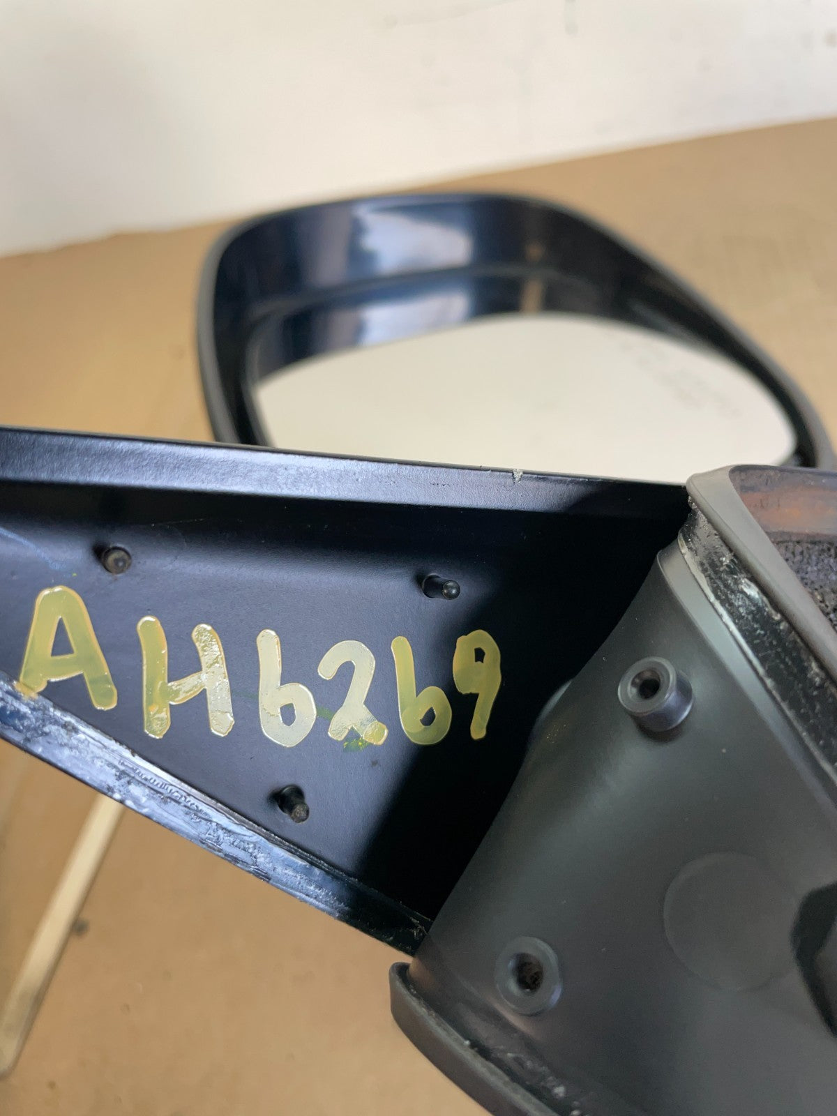 2000 to 2006 Toyota Tundra Right Passenger RH Side Door View Mirror AH6269 DW8