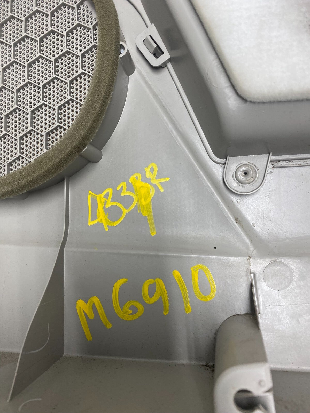 2011 to 2017 Nissan Quest Right Passenger Rear Slide Door Panel M6910 DG9