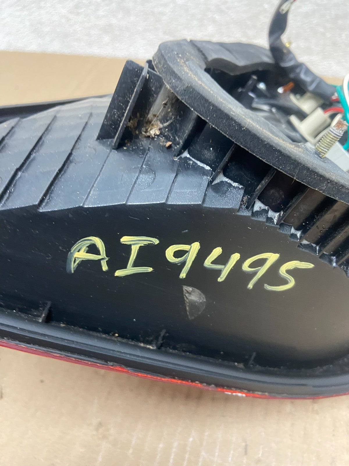 2002 2003 2004 Toyota Camry Left Driver LH Side Tail Light AI9495 LK5