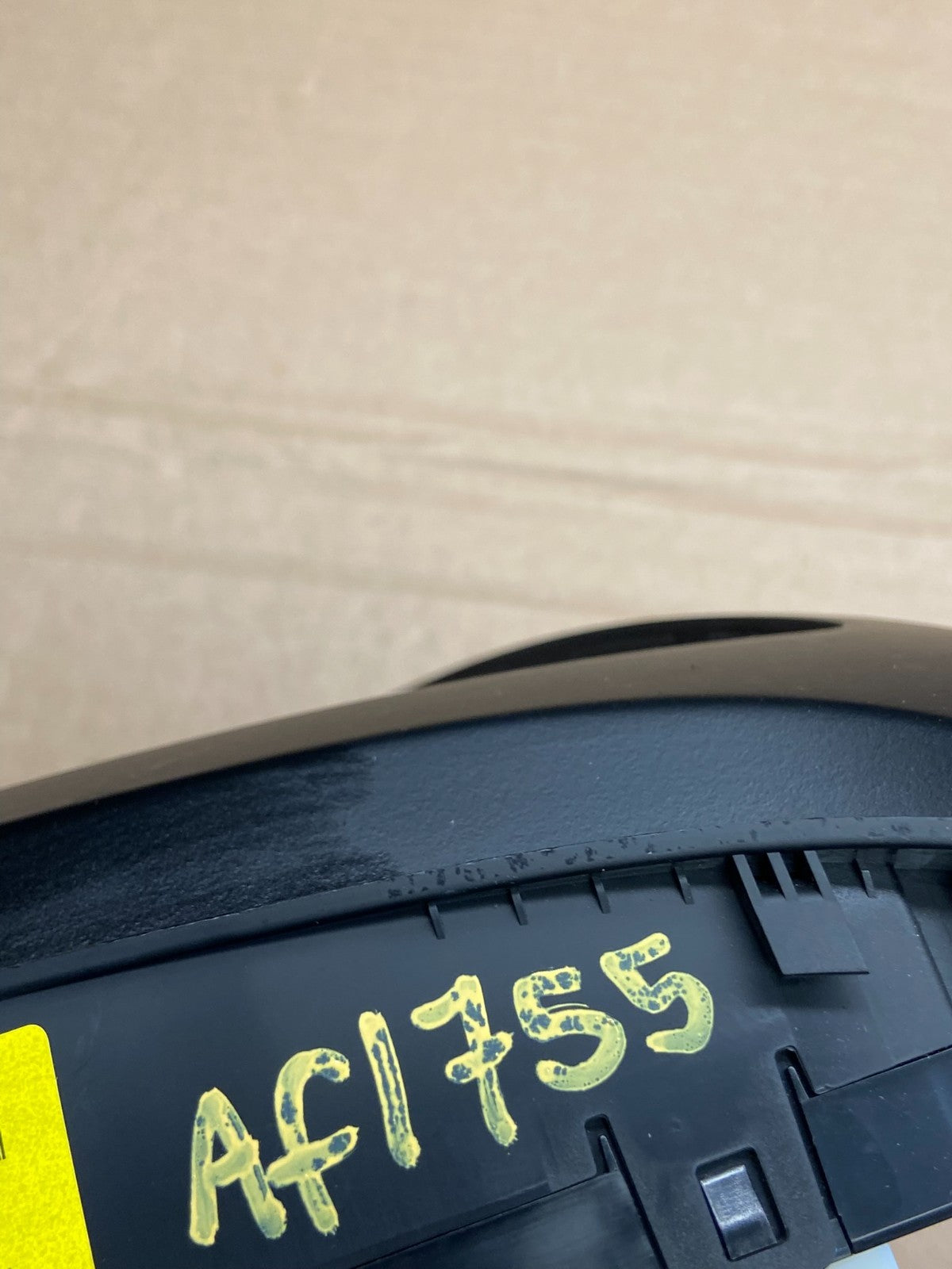 2014-2016 Hyundai Elantra Center Radio Climate Control Air Vent Bezel AF1755 DG6