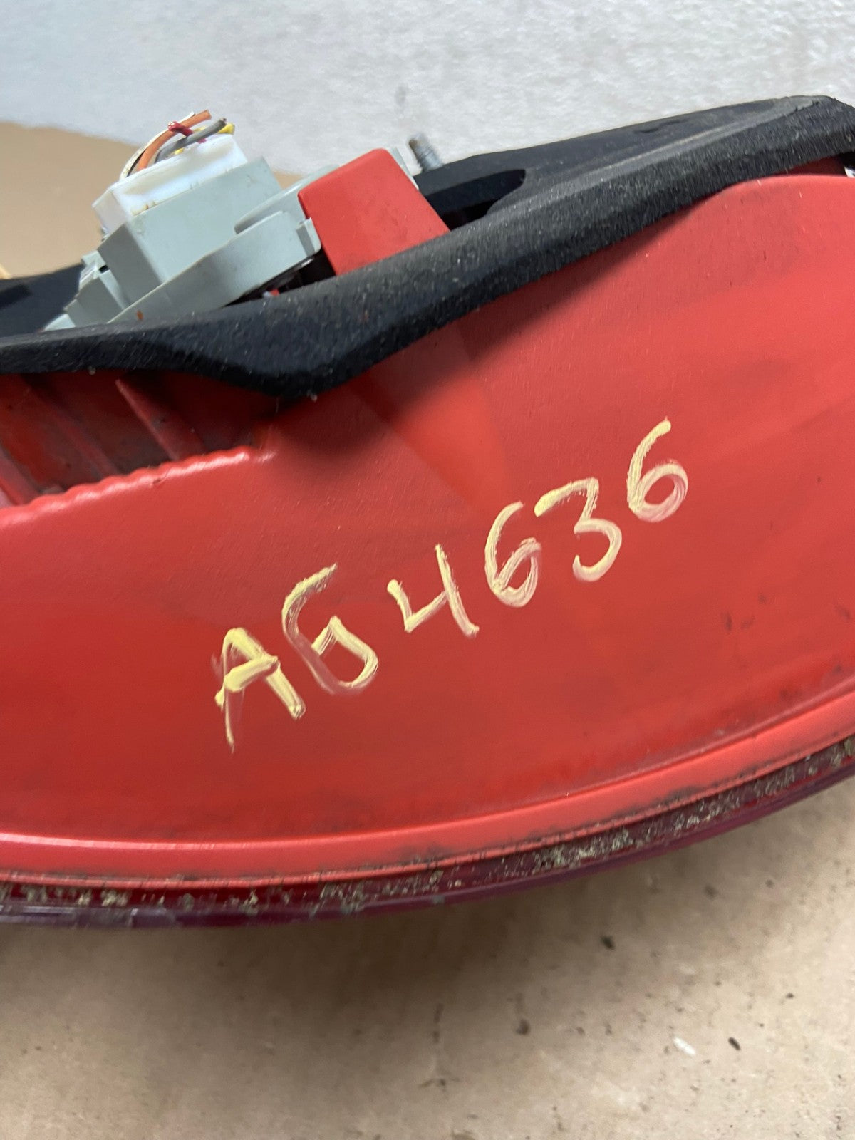 2006 to 2008 Toyota Yaris Hatchback Right Passenger RH Tail Light AG4636 LK7